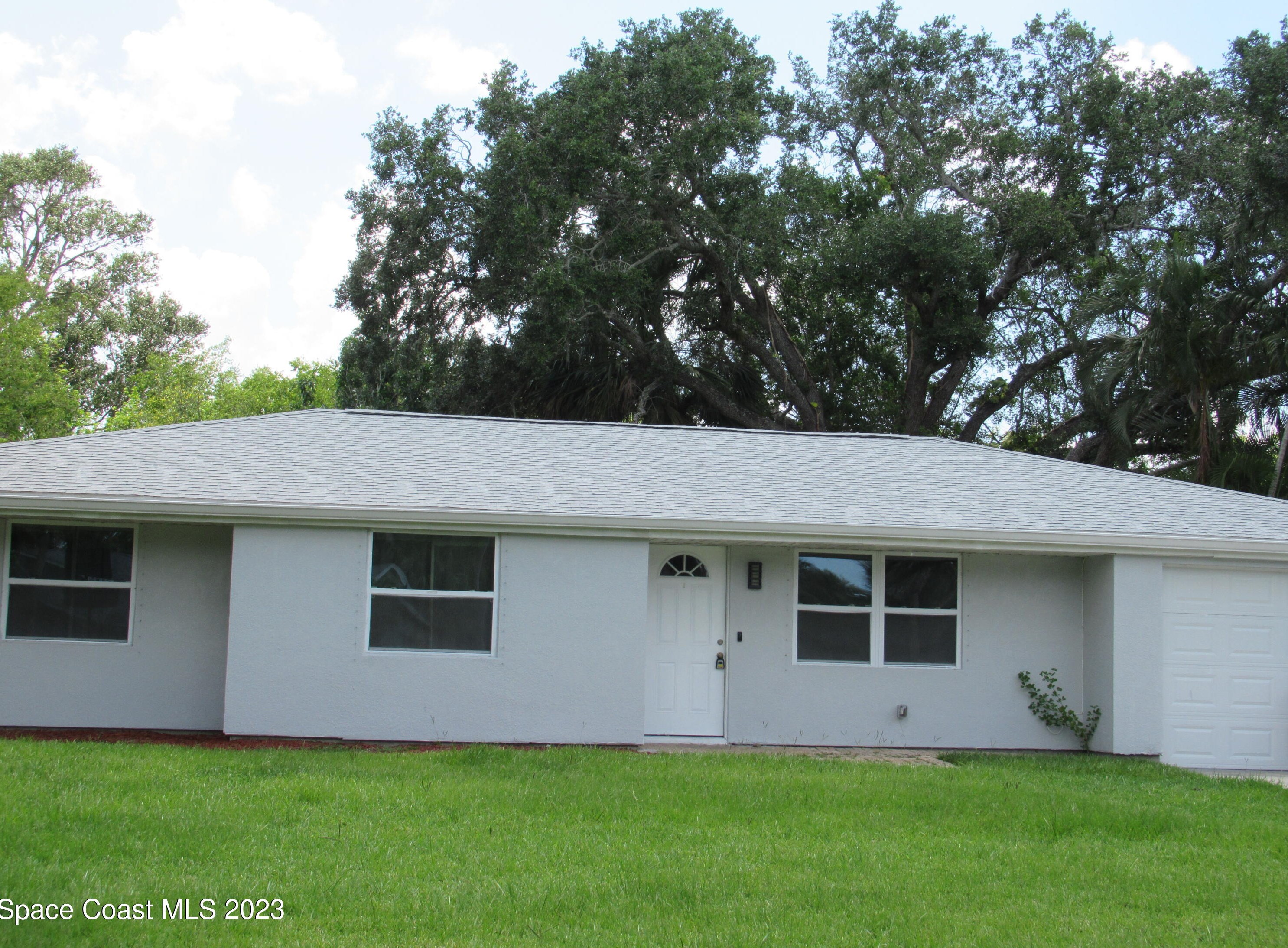 562 Dedham Ave Ne, Melbourne, FL 32907