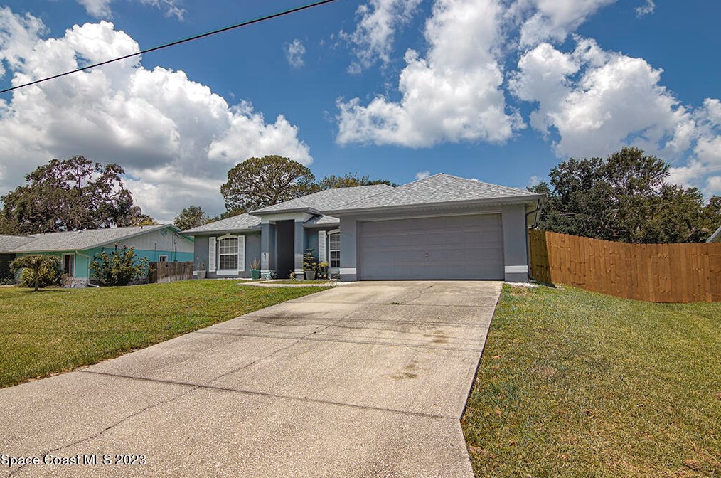 338 Riley Ave, Melbourne, FL 32907-2275