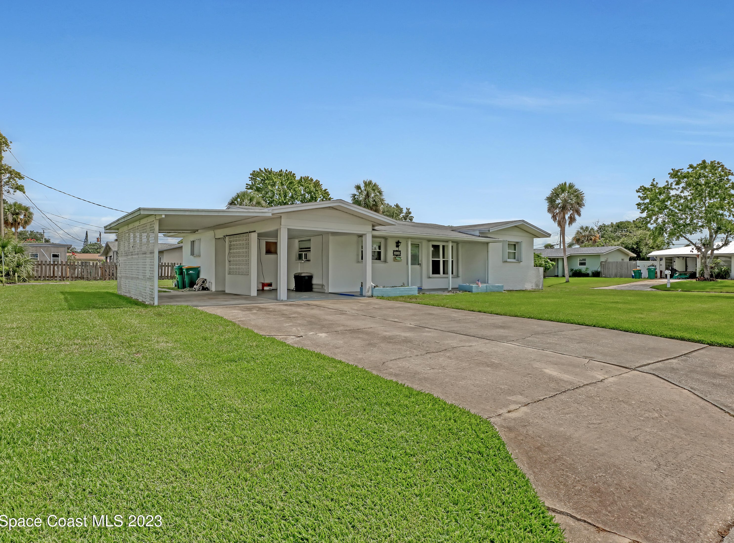 2626 Algonquin Dr, Melbourne, FL 32935-8806
