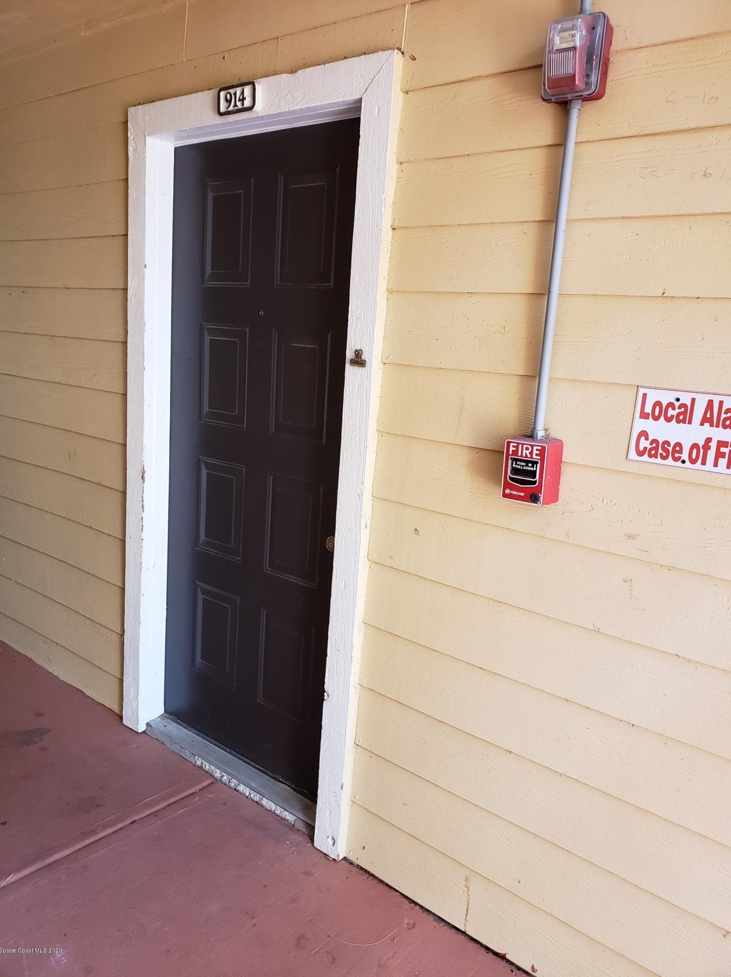 225 S Tropical Trl #914, Merritt Island, FL 32952