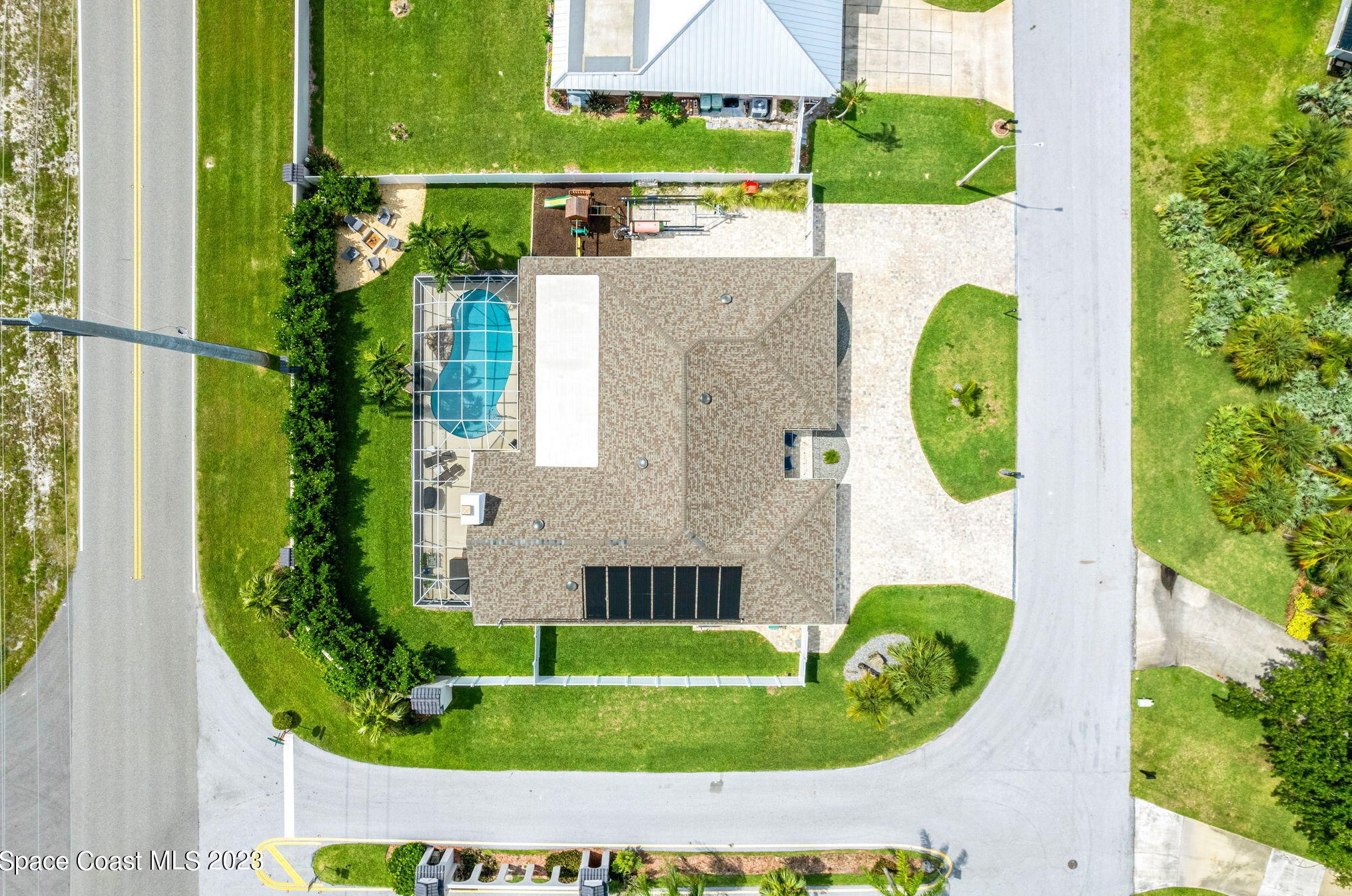 572 Spindle Palm Dr, Melbourne FL  32903-3855 exterior