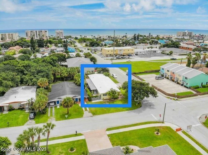 295 N 2nd St, Cocoa Beach, FL 32931