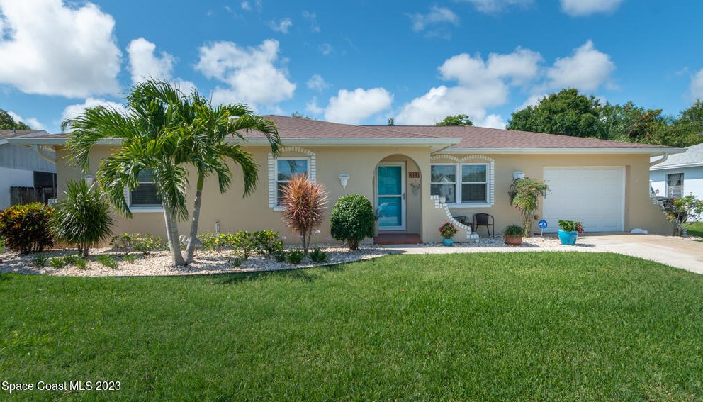 1919 Player Cir S, Melbourne, FL 32935