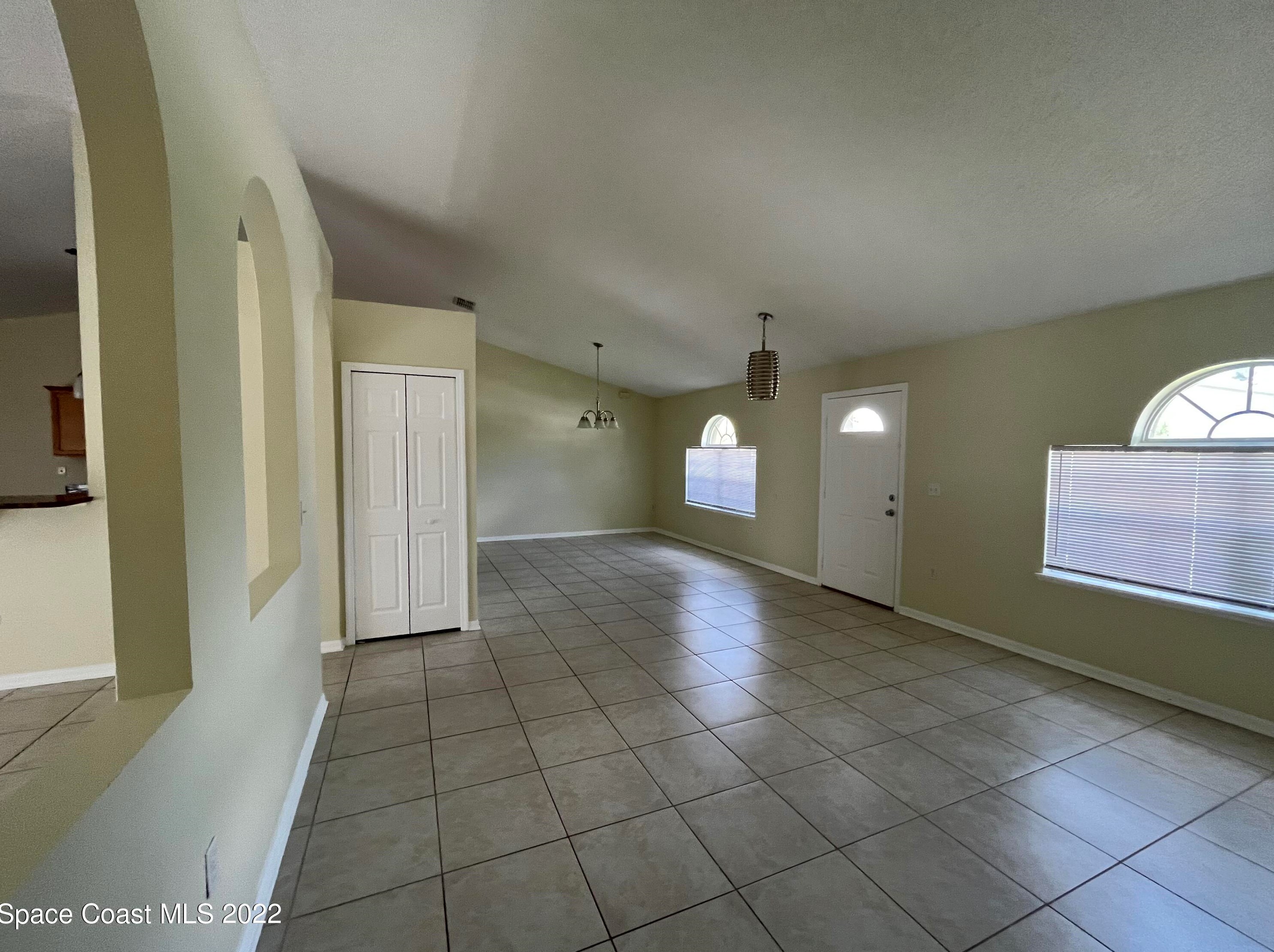 1613 La Maderia Dr Sw, Melbourne, FL 32908