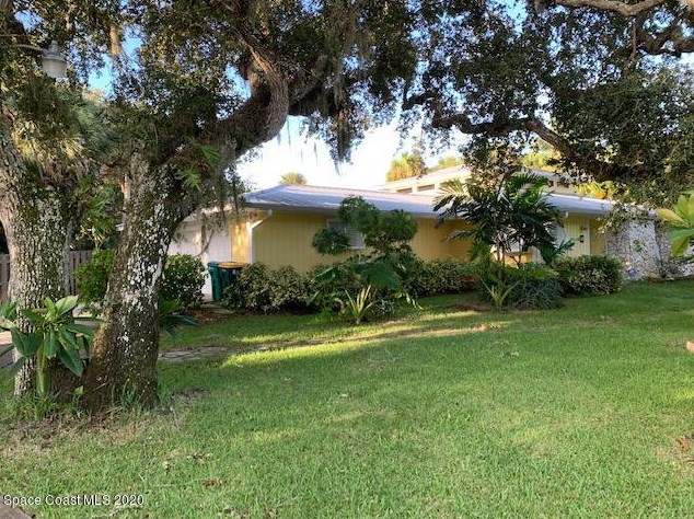 335 Indian Mound Dr, Melbourne, FL 32951