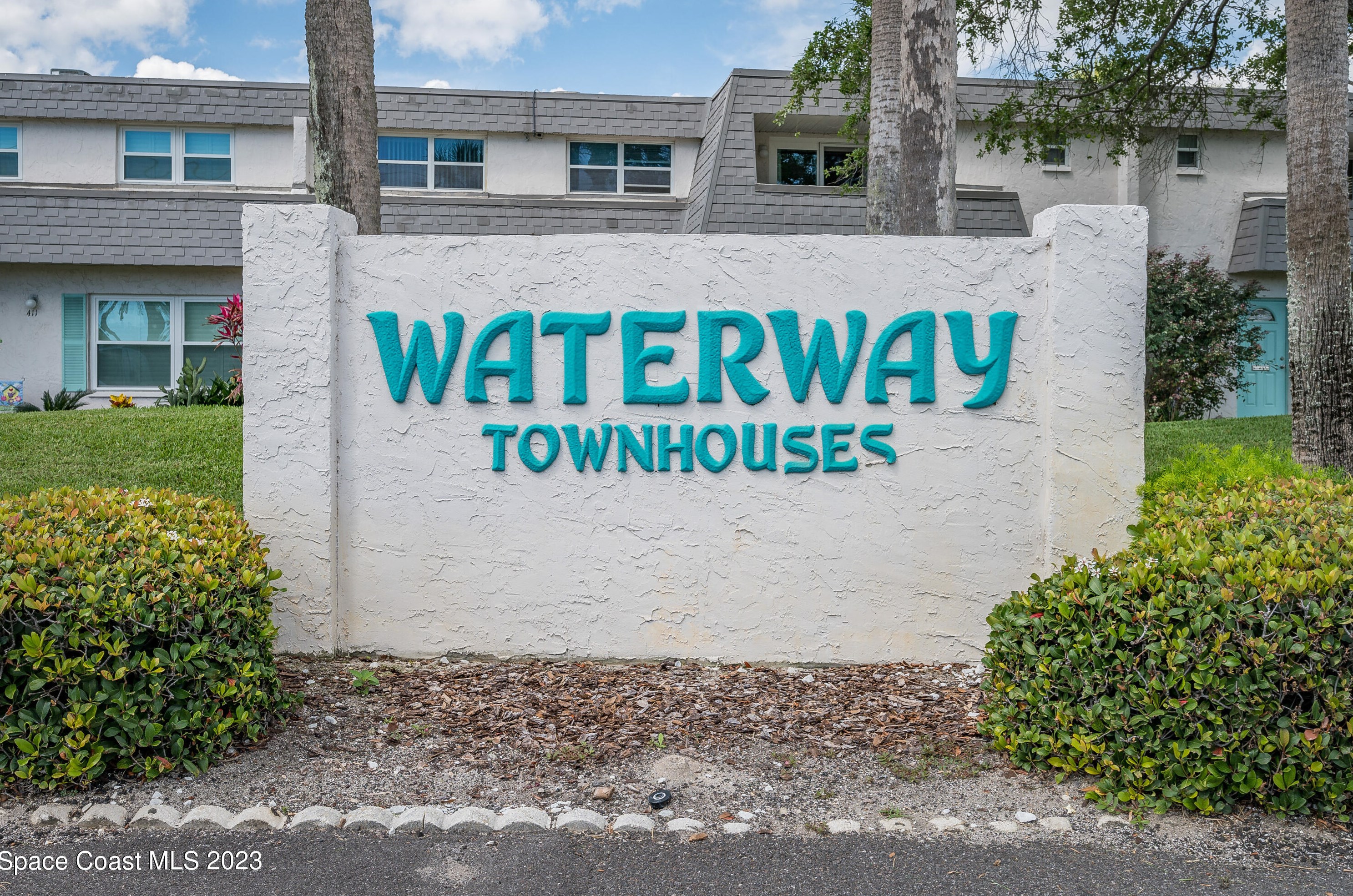 412 Dove Ln, Melbourne, FL 32937-3734