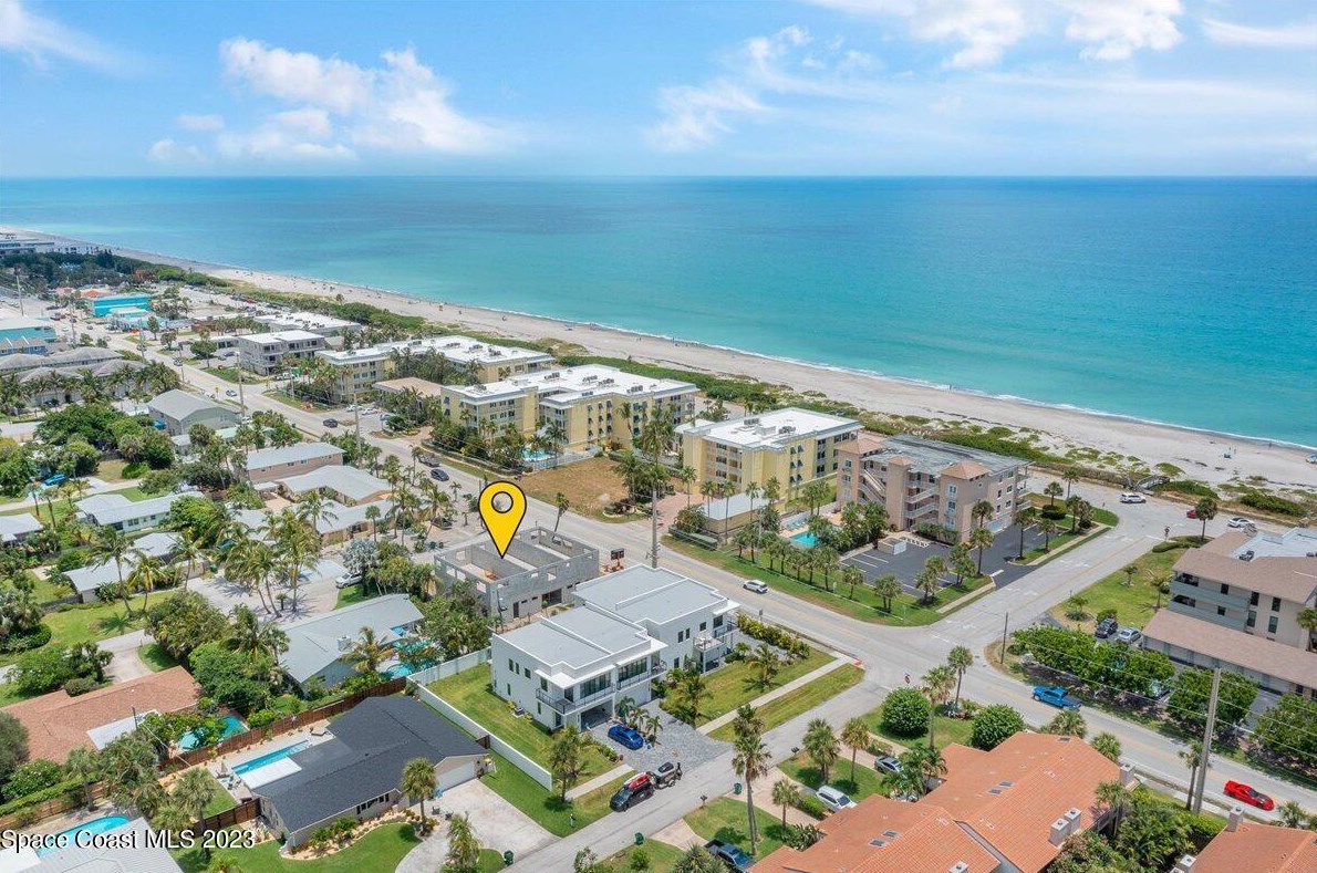 103 10th Ave, Melbourne, FL 32903-3207
