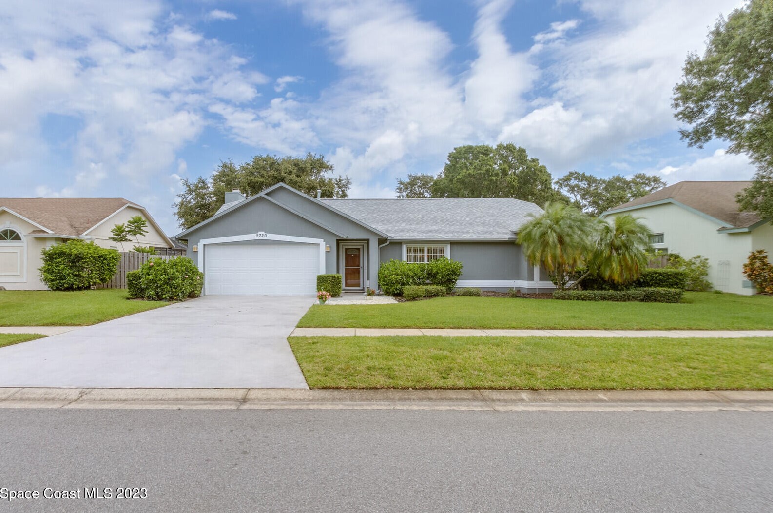 2720 Forest Run Dr, Melbourne, FL 32935-7118