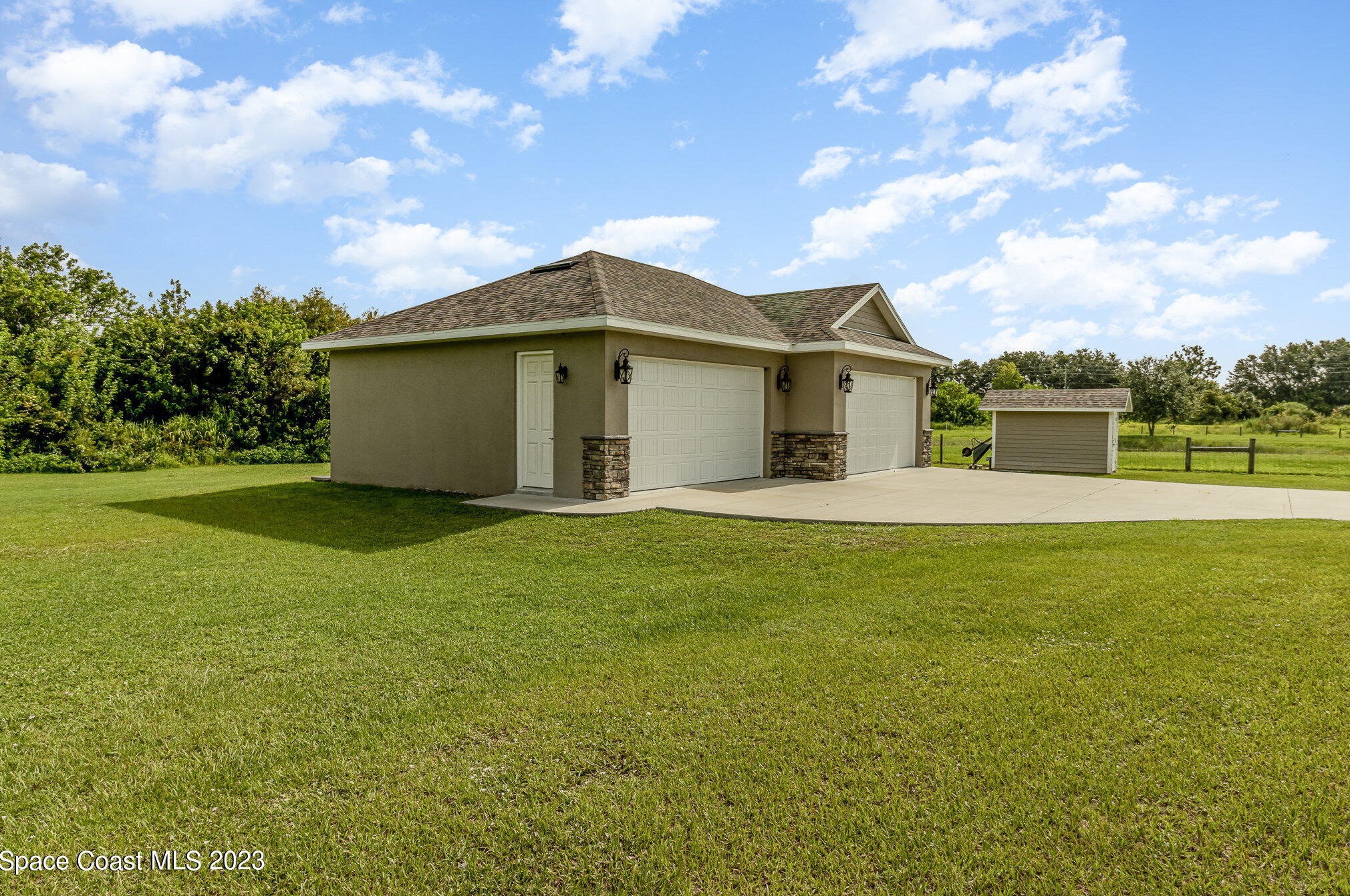 3290 Aurantia Rd, Mims, FL 32754