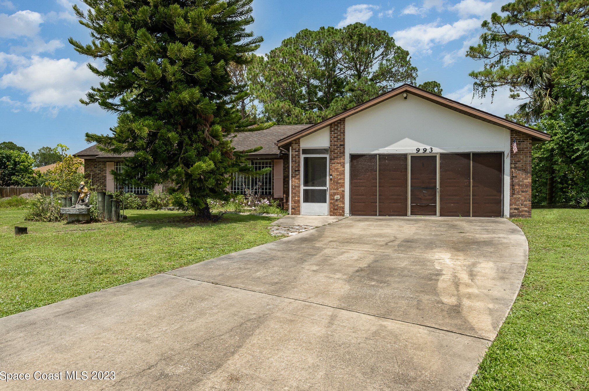 993 Hattaras Ter, Melbourne, FL 32909-5274