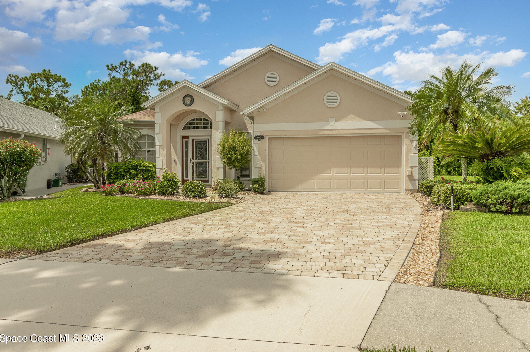 900 Misty Creek Dr, Melbourne, FL 32940-6440