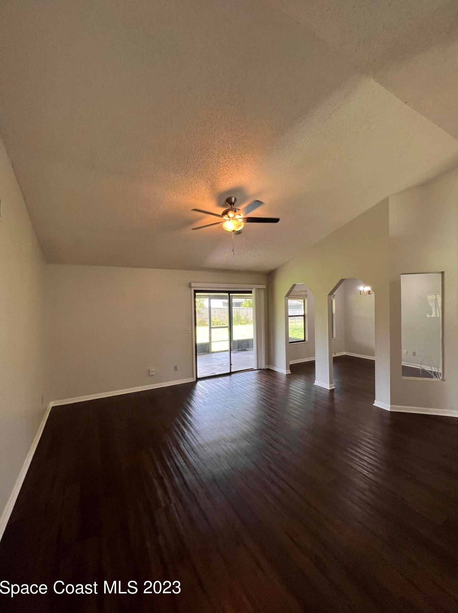1250 Helliwell St Nw, Melbourne, FL 32907