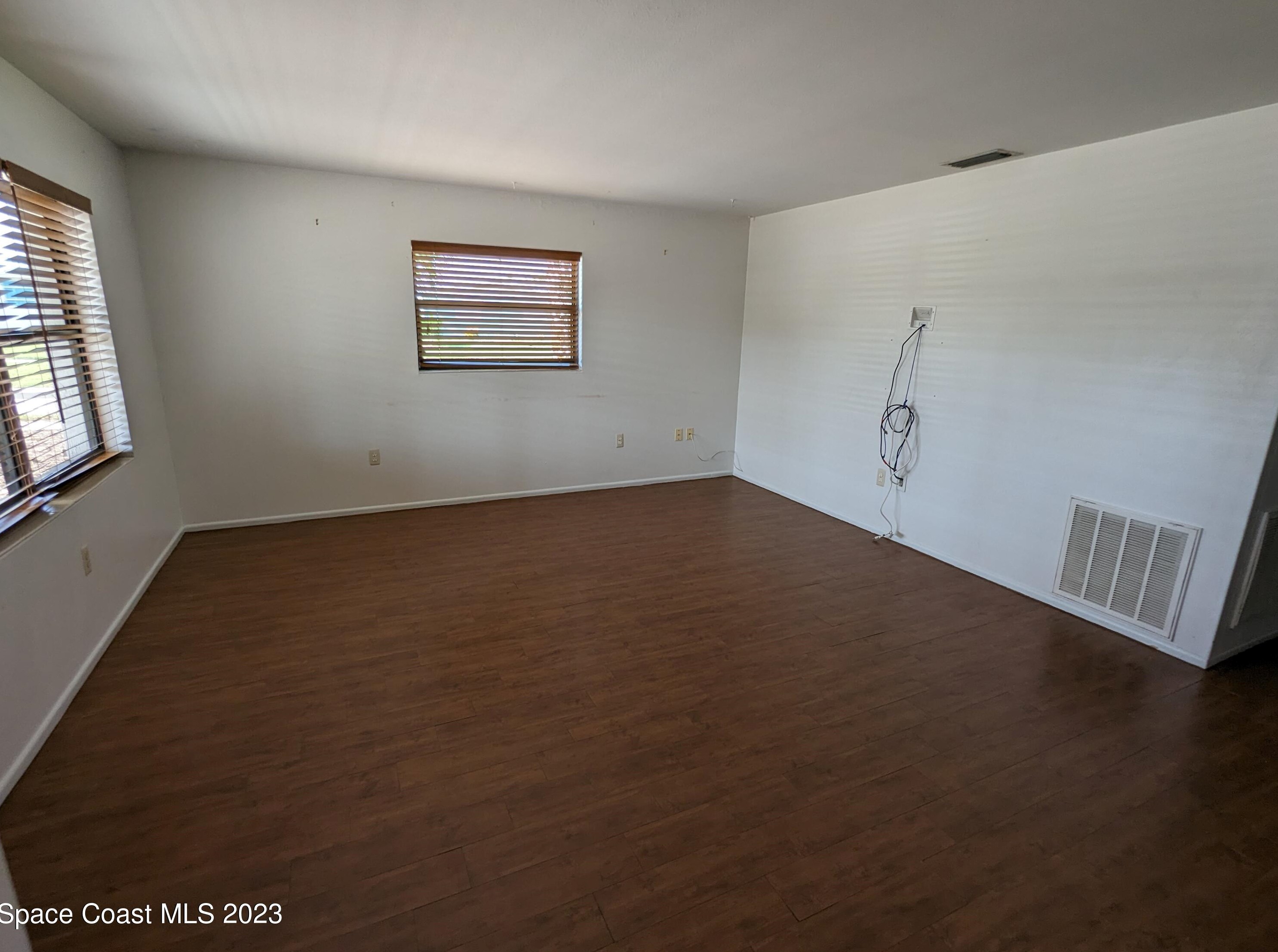 1140 Firthview Dr, Melbourne, FL 32935
