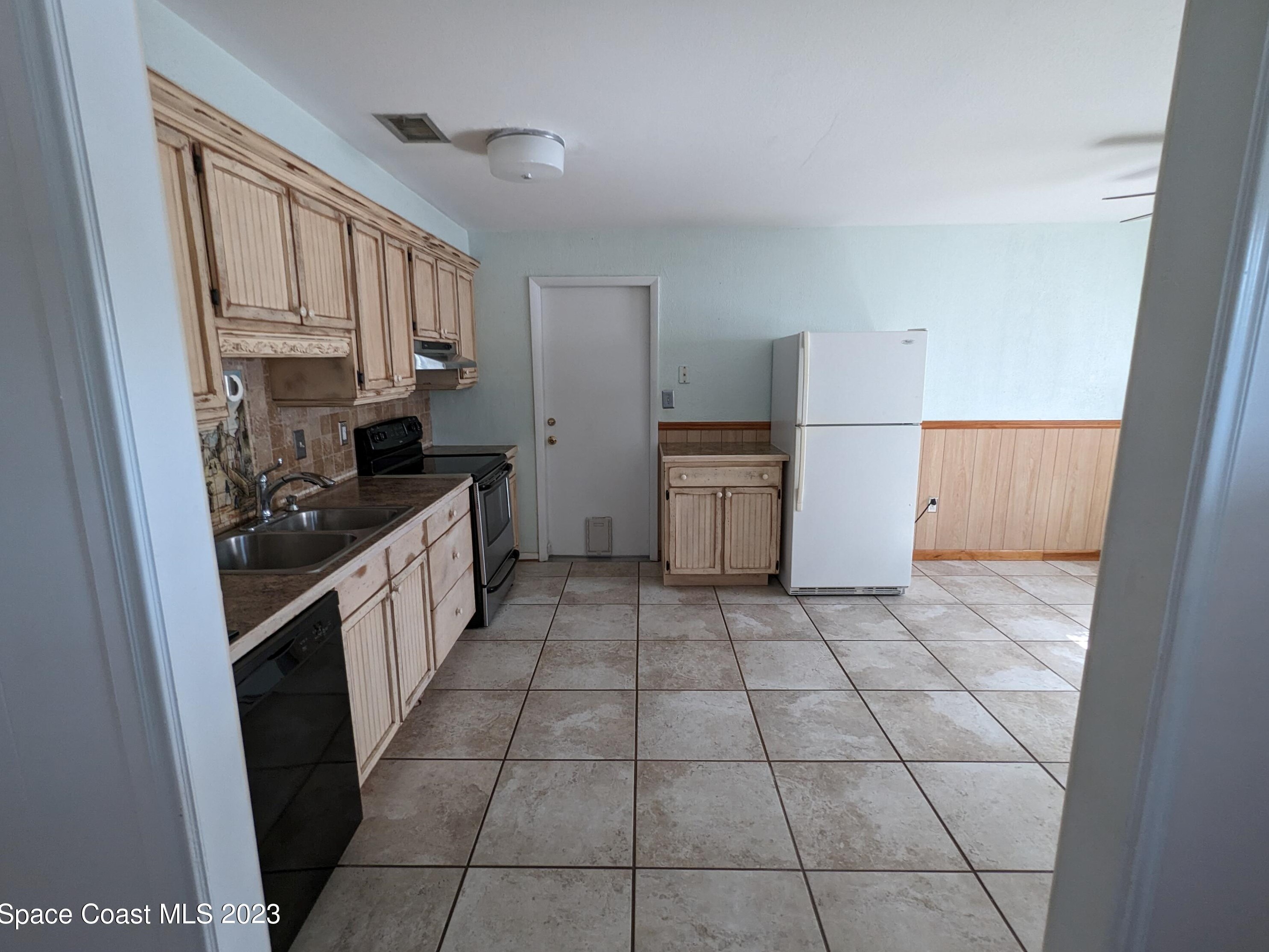 1140 Firthview Dr, Melbourne FL  32935-5114 exterior