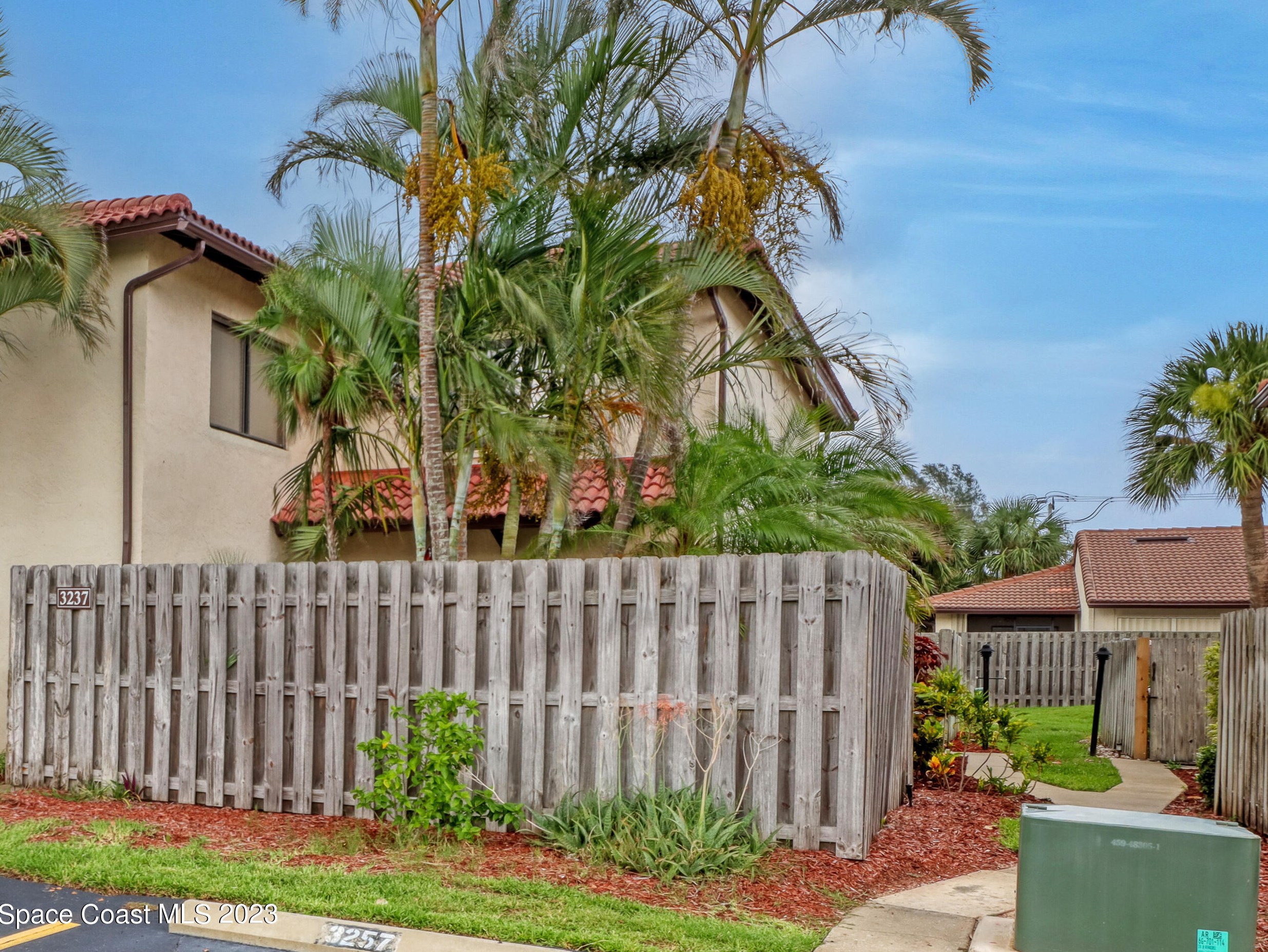 3235 Sea Oats Cir, Melbourne, FL 32951-3015