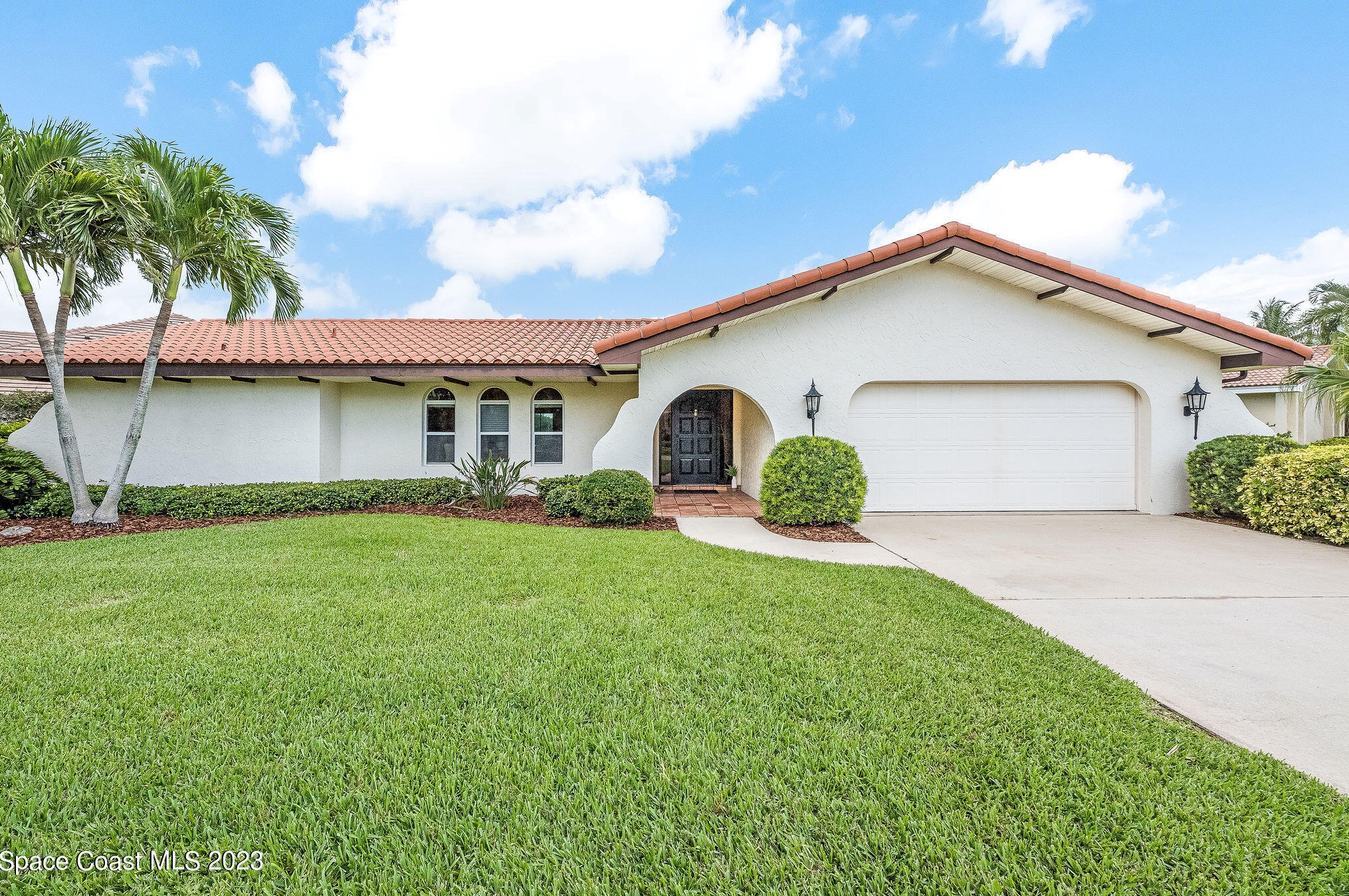 240 Venice Ct, Melbourne, FL 32937-3916