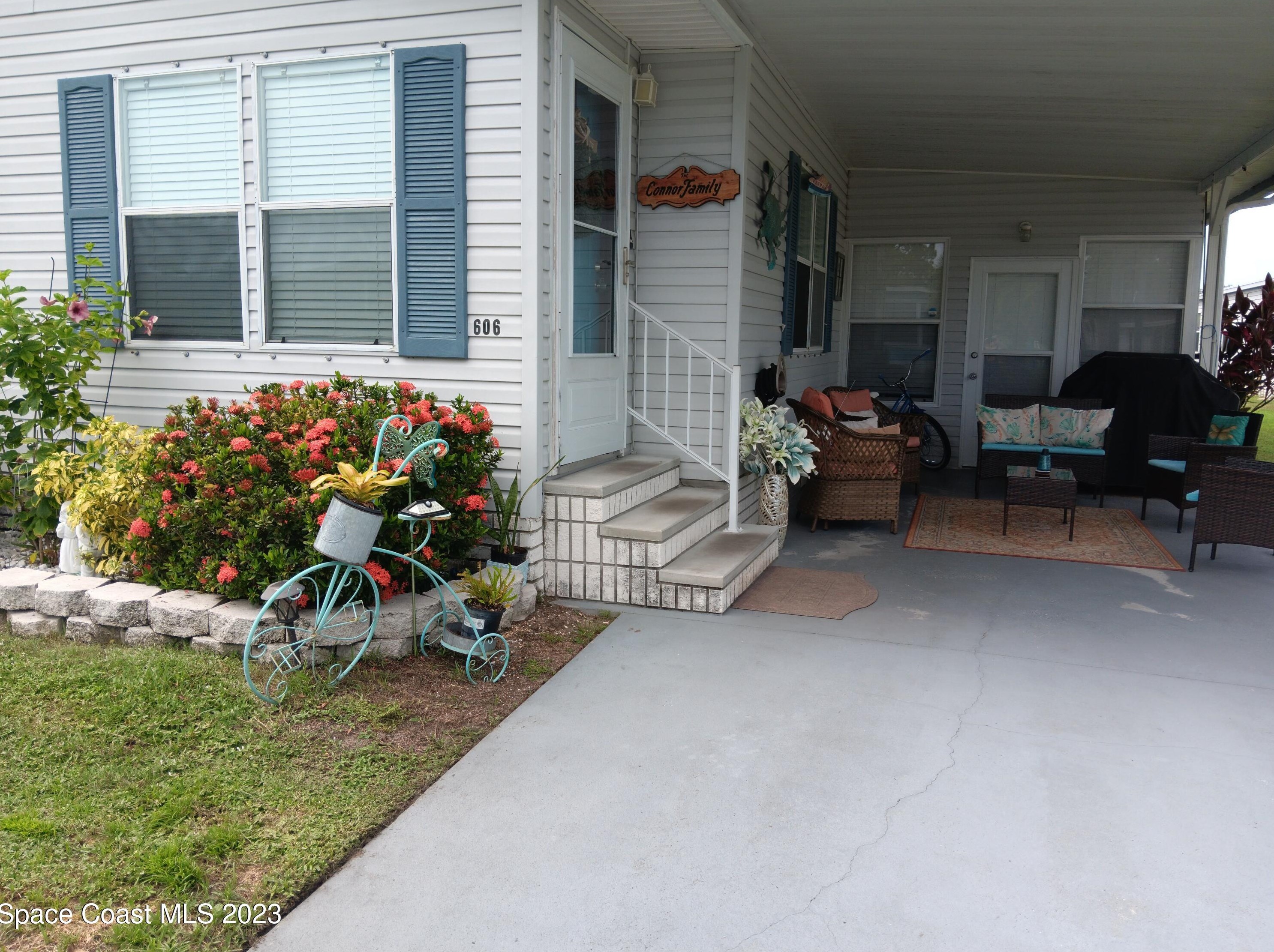 606 Royal Tern Dr, Sebastian, FL 32976