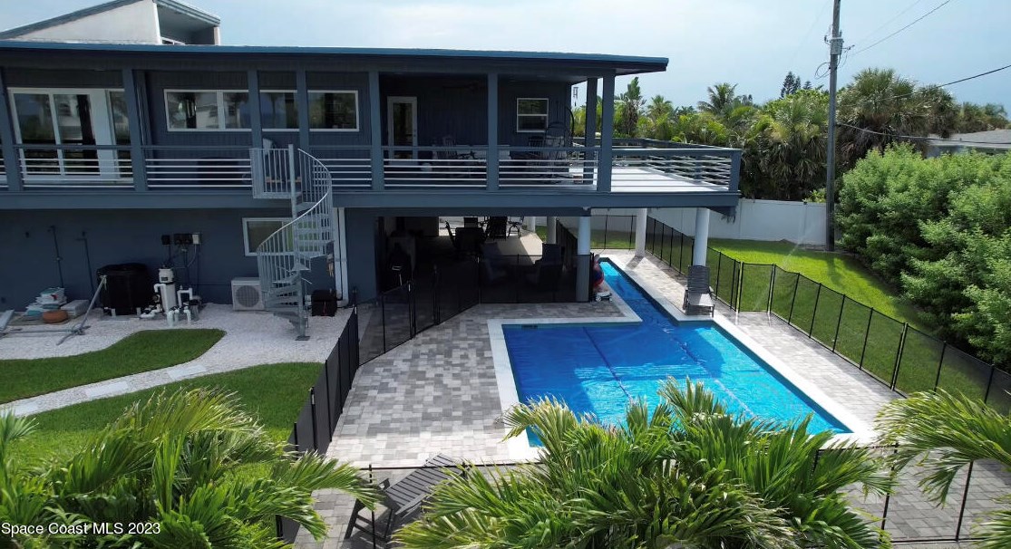 110 Sea Crst Dr, Melbourne FL 32951-3118 exterior