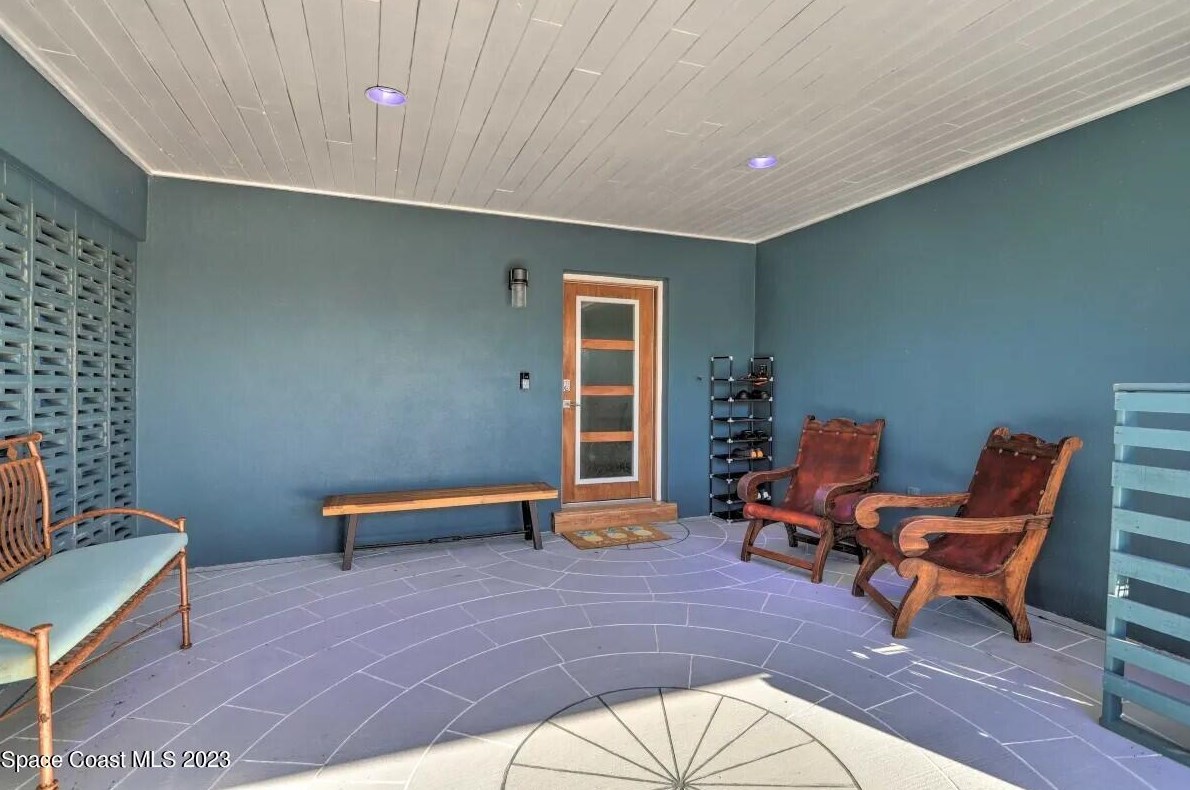 110 Sea Crst Dr, Melbourne FL 32951-3118 exterior