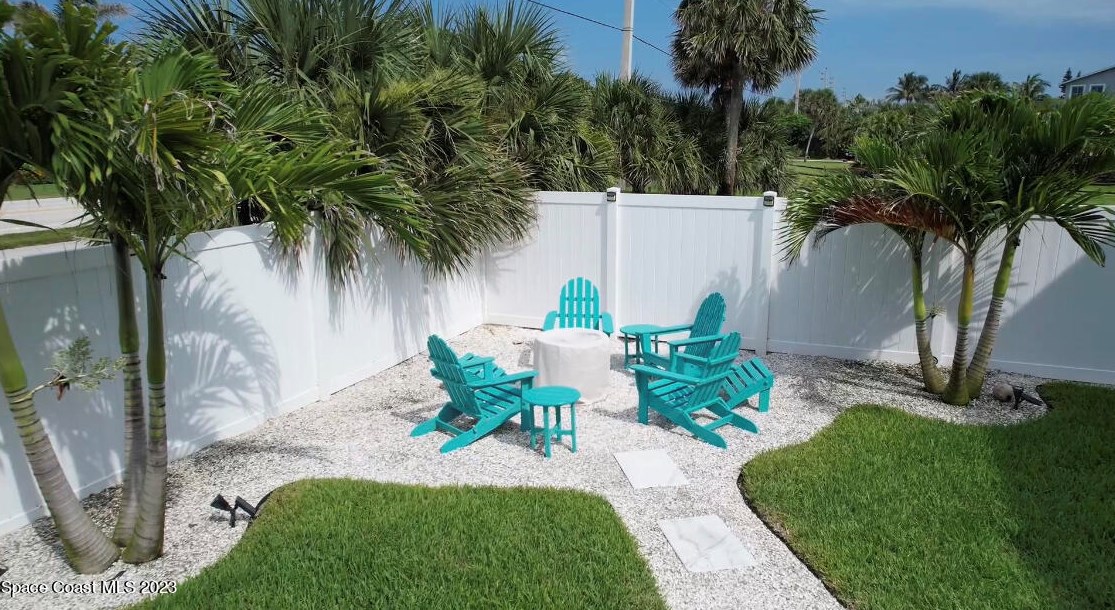 110 Sea Crst Dr, Melbourne FL 32951-3118 exterior