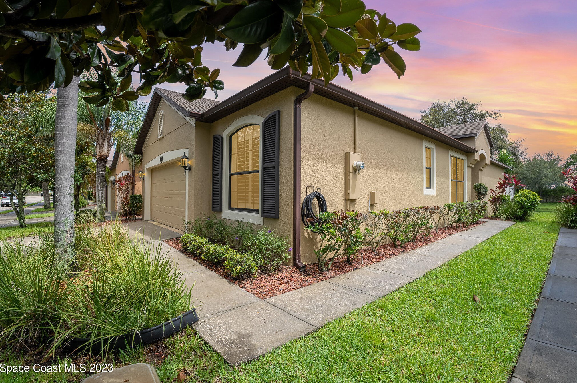 353 Murano Dr, Melbourne, FL 32904-5150