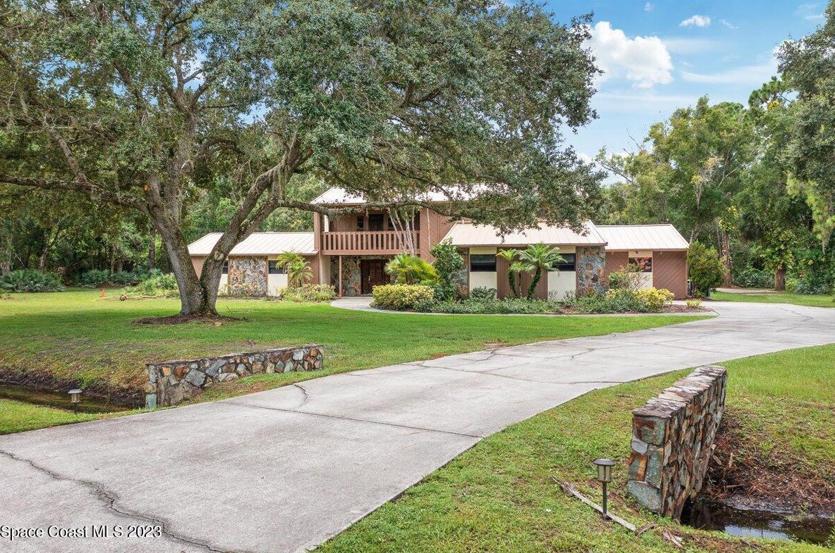 4075 Parkway Dr, Melbourne, FL 32934-7759