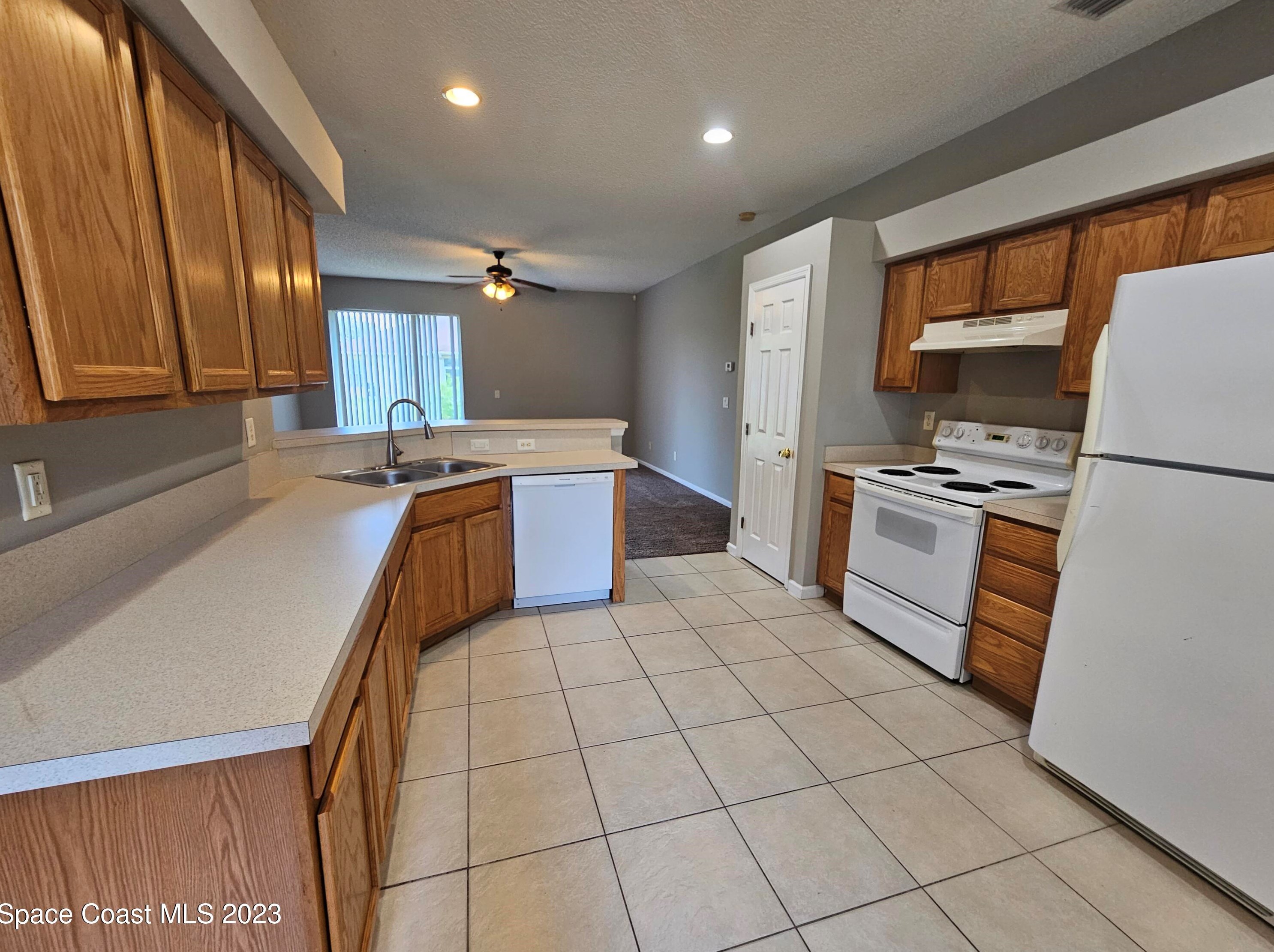 1725 Glenridge St, Melbourne, FL 32907-7104
