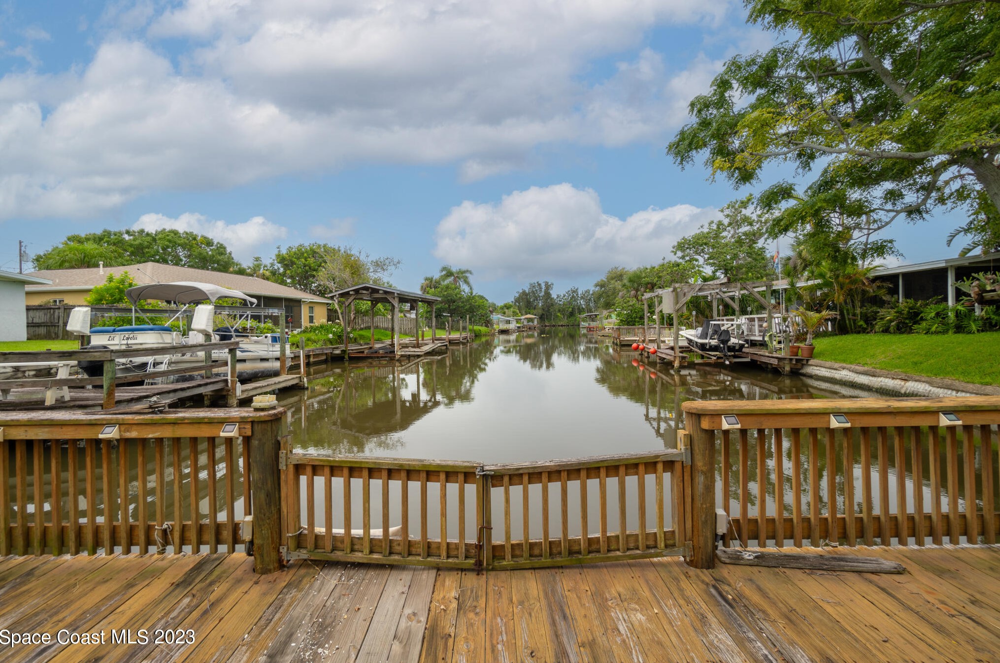1505 Surfside Blvd, Merritt Island, FL 32952-5746