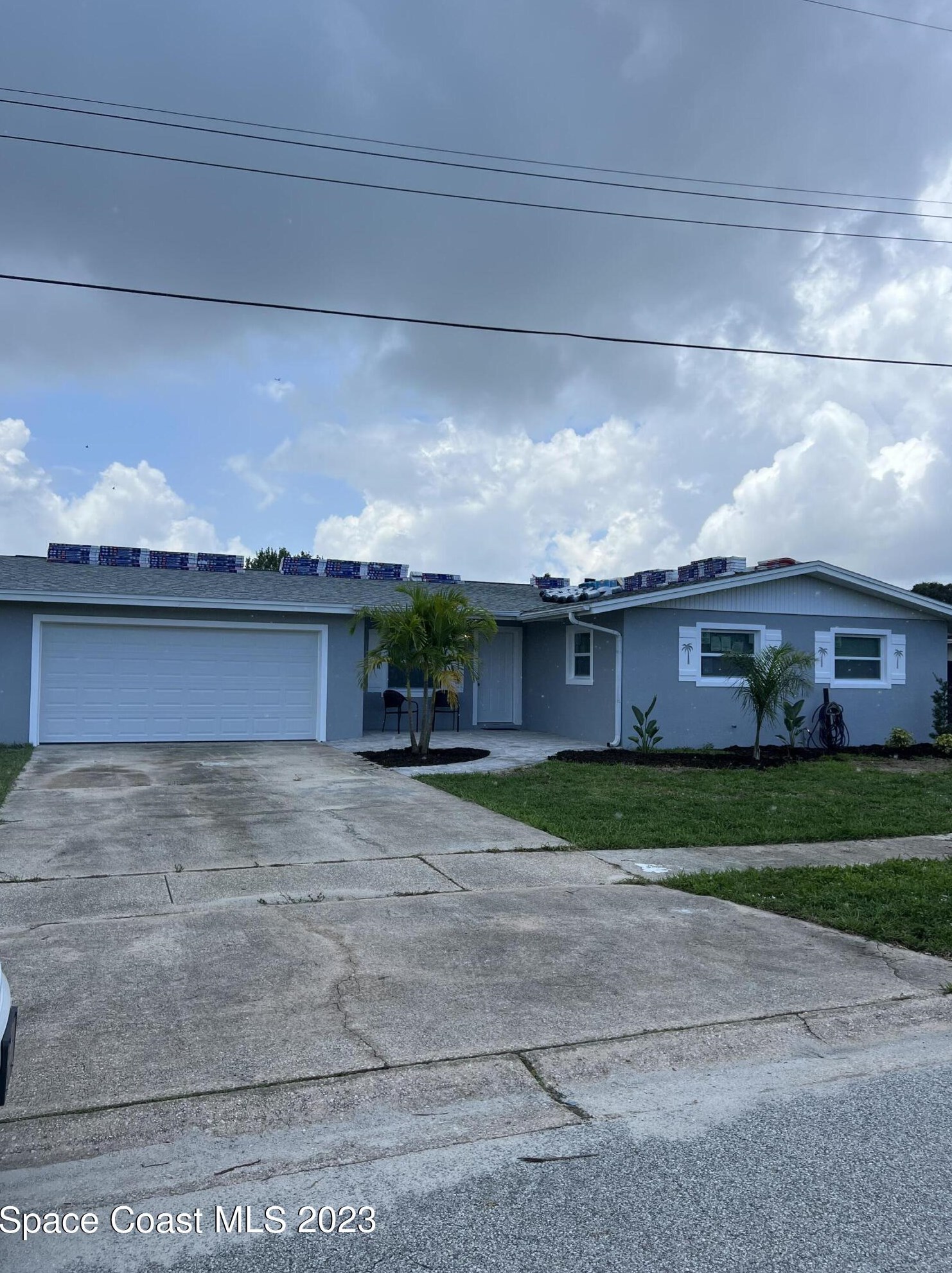 1525 Coral Ct, Merritt Island, FL 32952-5624