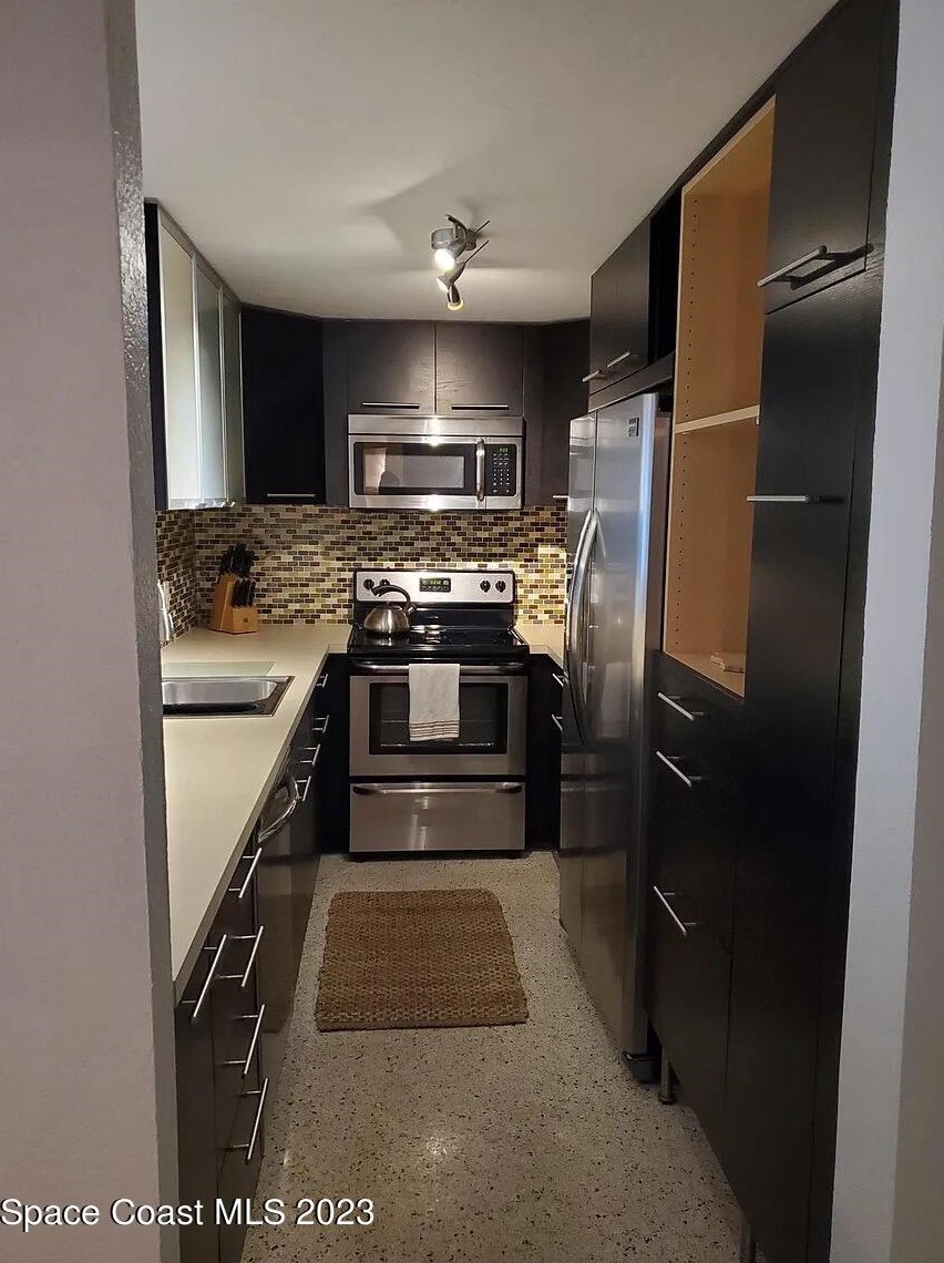 55 Sea Park Blvd #216, Melbourne, FL 32937