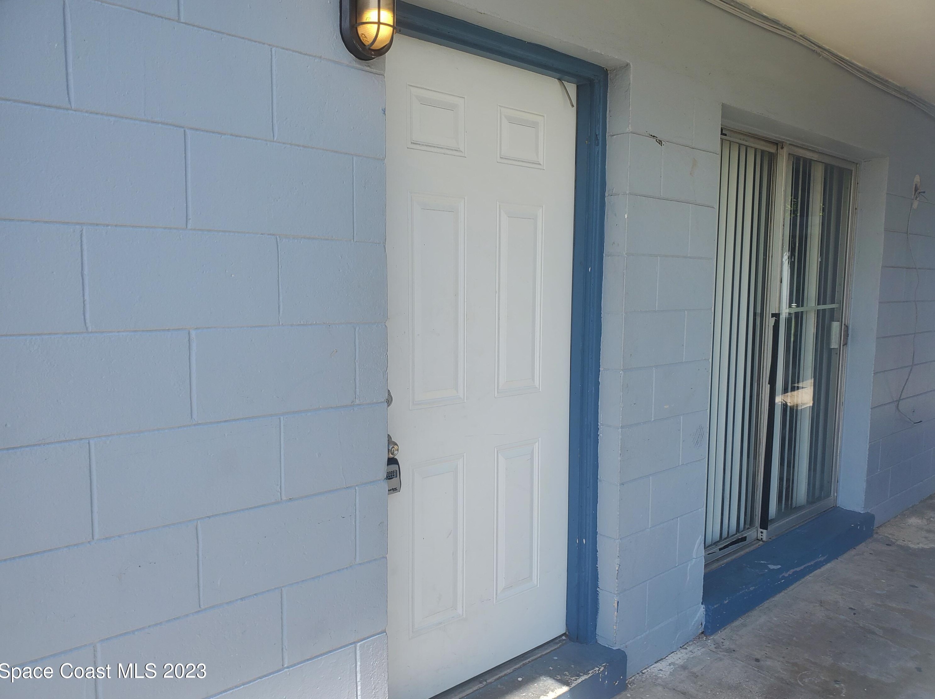 180 Minna Ln #312, Merritt Island, FL 32953