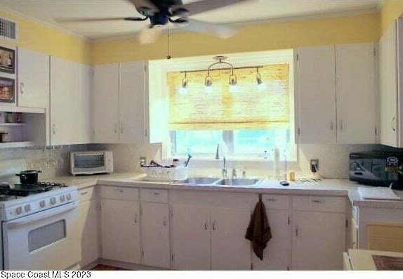 135 Valencia Rd, Melbourne, FL 32904-3332