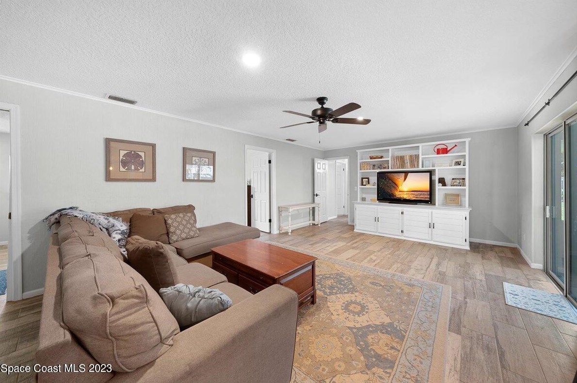 591 Spindle Palm Dr, Melbourne FL  32903-3855 exterior