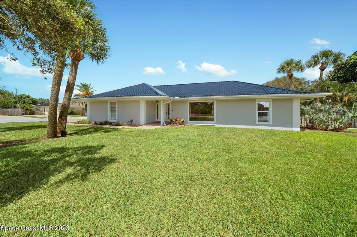 591 Spindle Palm Dr, Melbourne FL  32903-3855 exterior