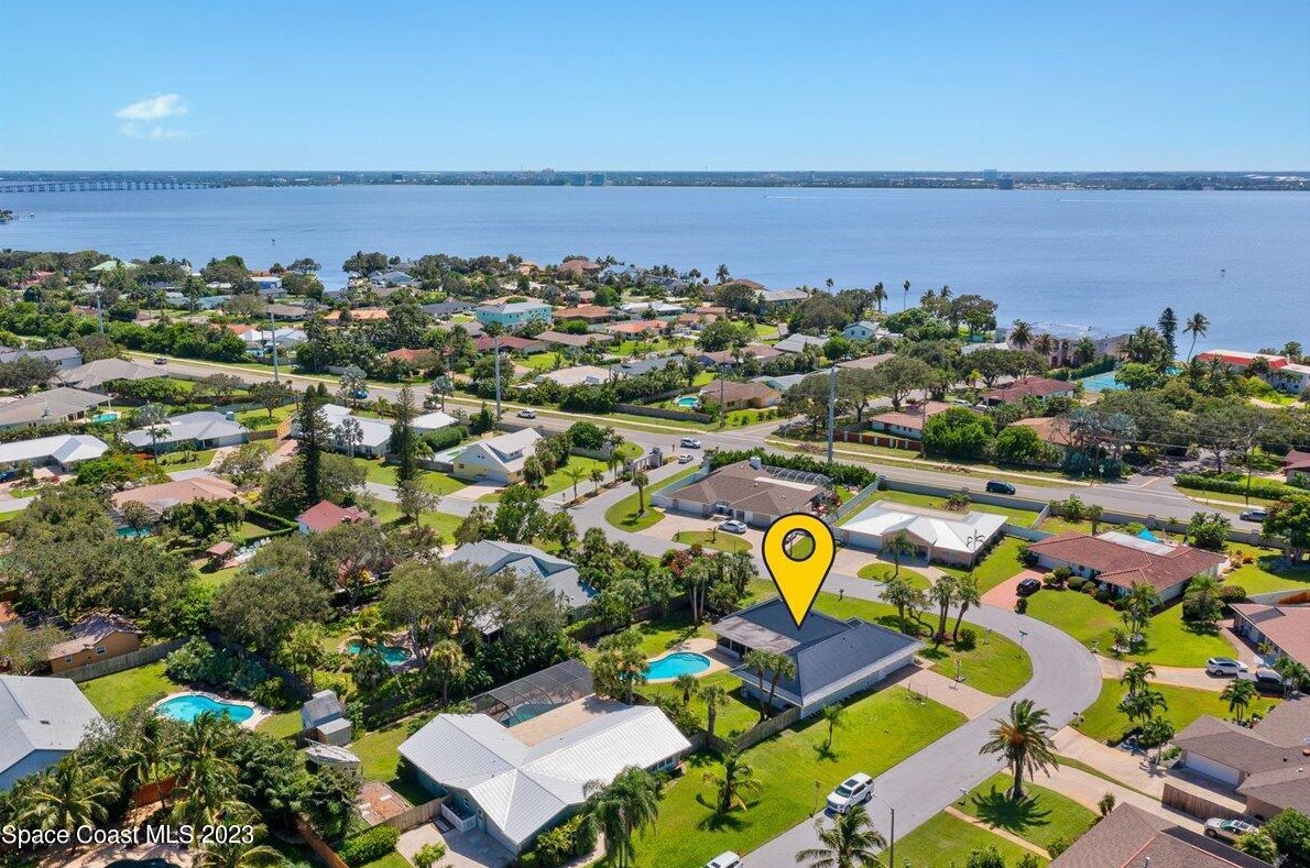 591 Spindle Palm Dr, Melbourne, FL 32903