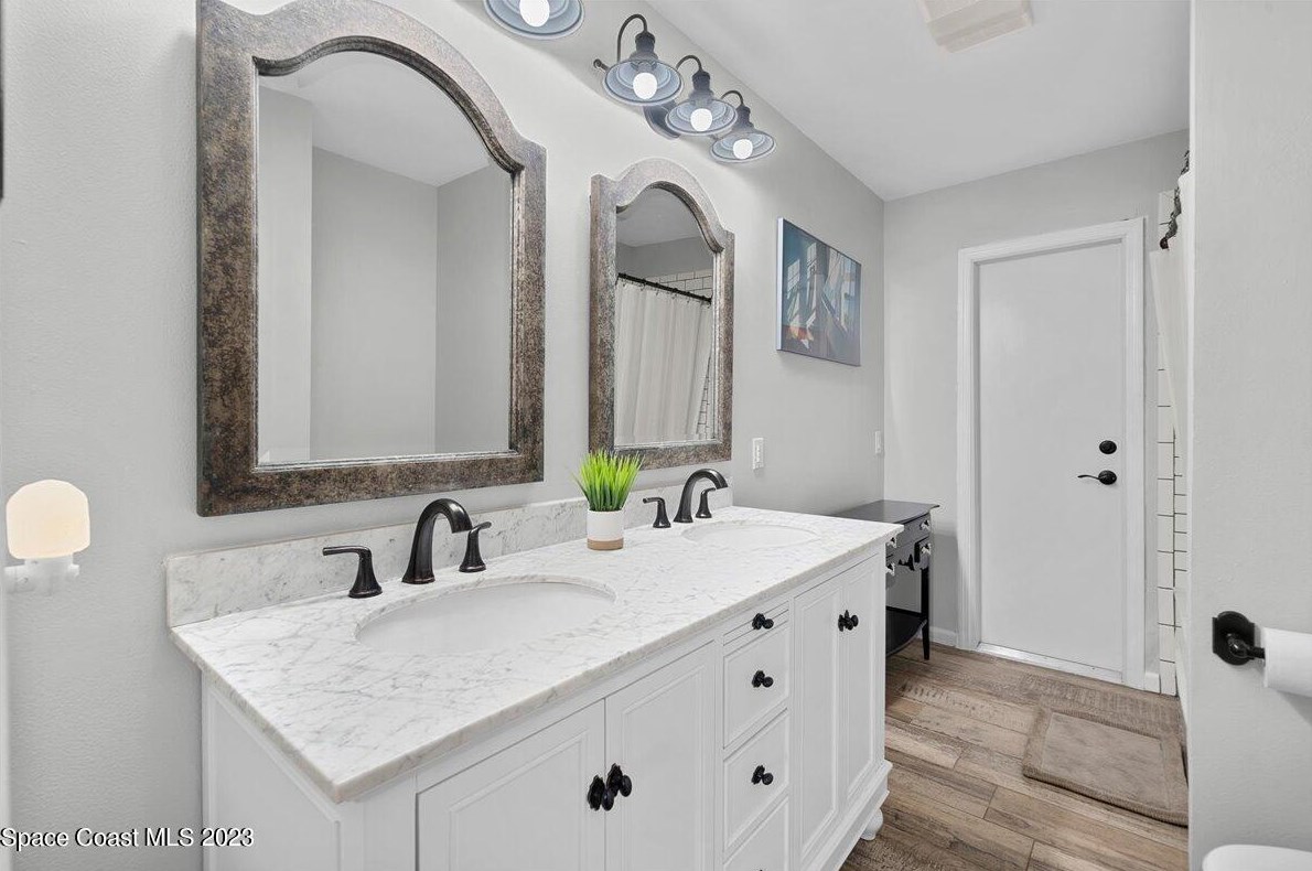 591 Spindle Palm Dr, Melbourne FL  32903-3855 exterior