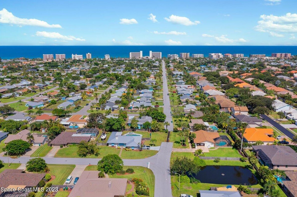 591 Spindle Palm Dr, Melbourne FL  32903-3855 exterior