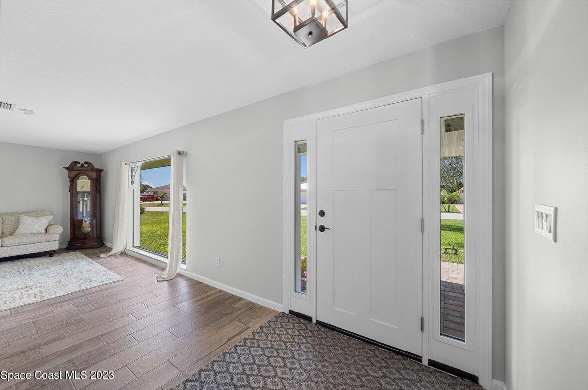 591 Spindle Palm Dr, Melbourne FL  32903-3855 exterior