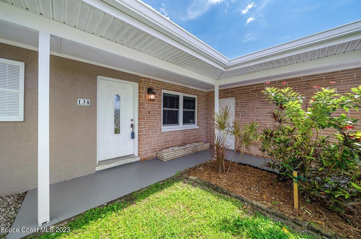 138 Washington Ave, Melbourne, FL 32903-2923