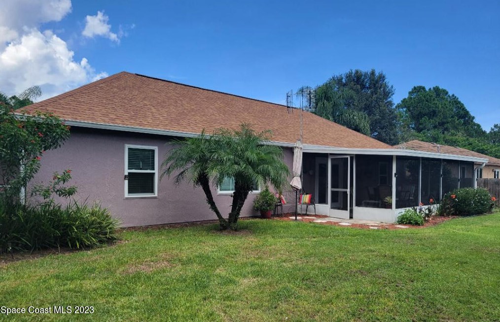 1060 Siboney St, Melbourne, FL 32907-2744