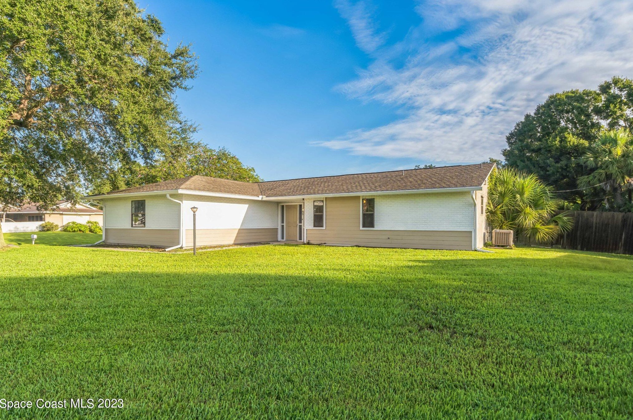 353 Emerson Dr, Melbourne, FL 32907-1086