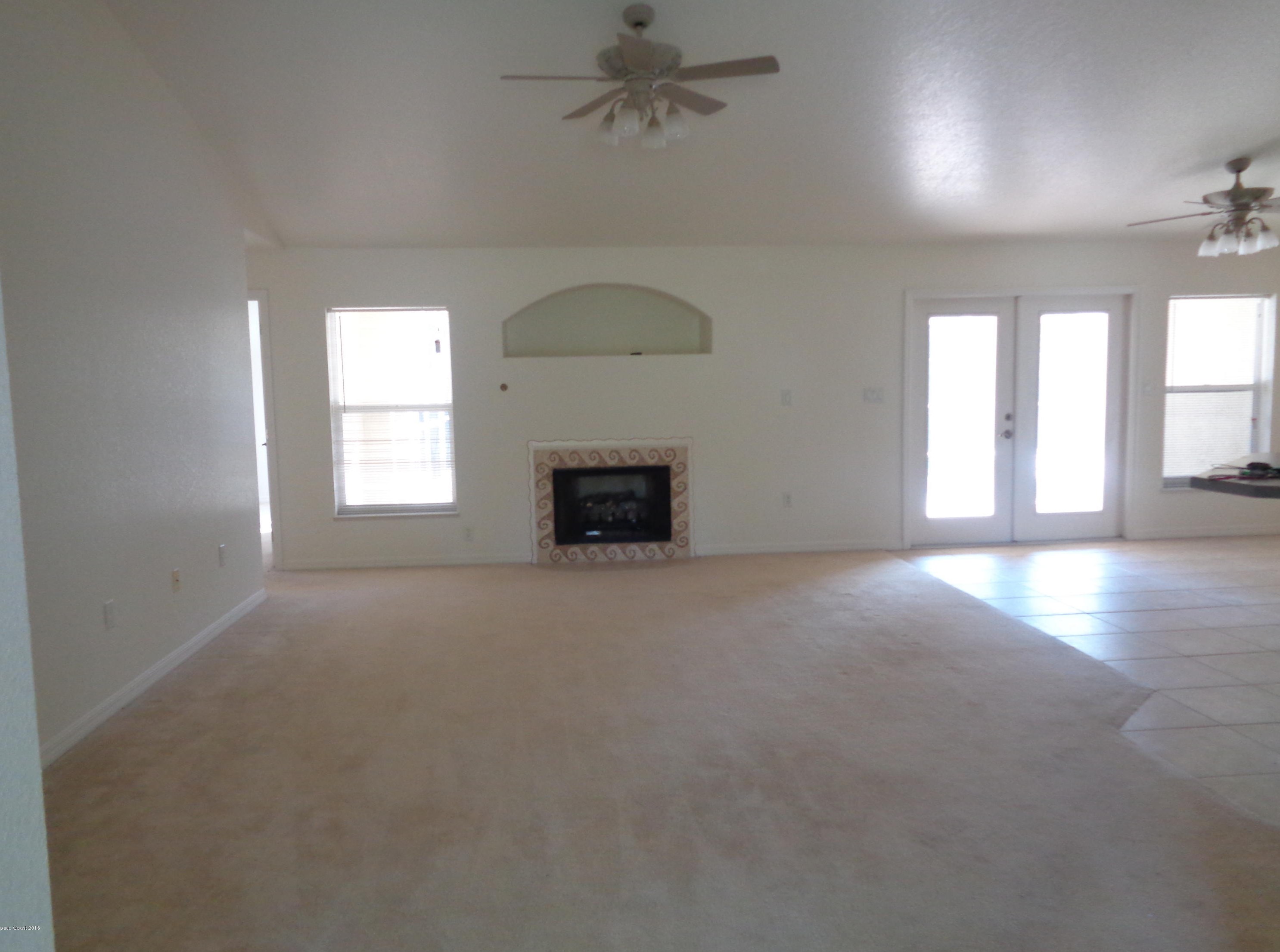 305 Three Oaks Dr, Merritt Island, FL 32953