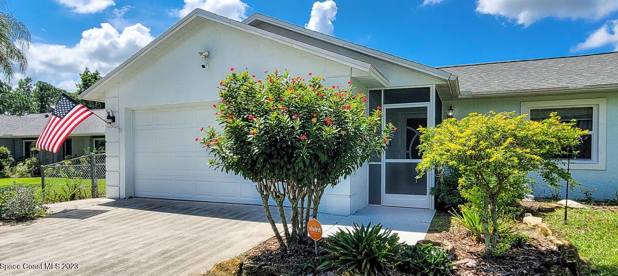 518 Fernandina St, Melbourne, FL 32907-1807