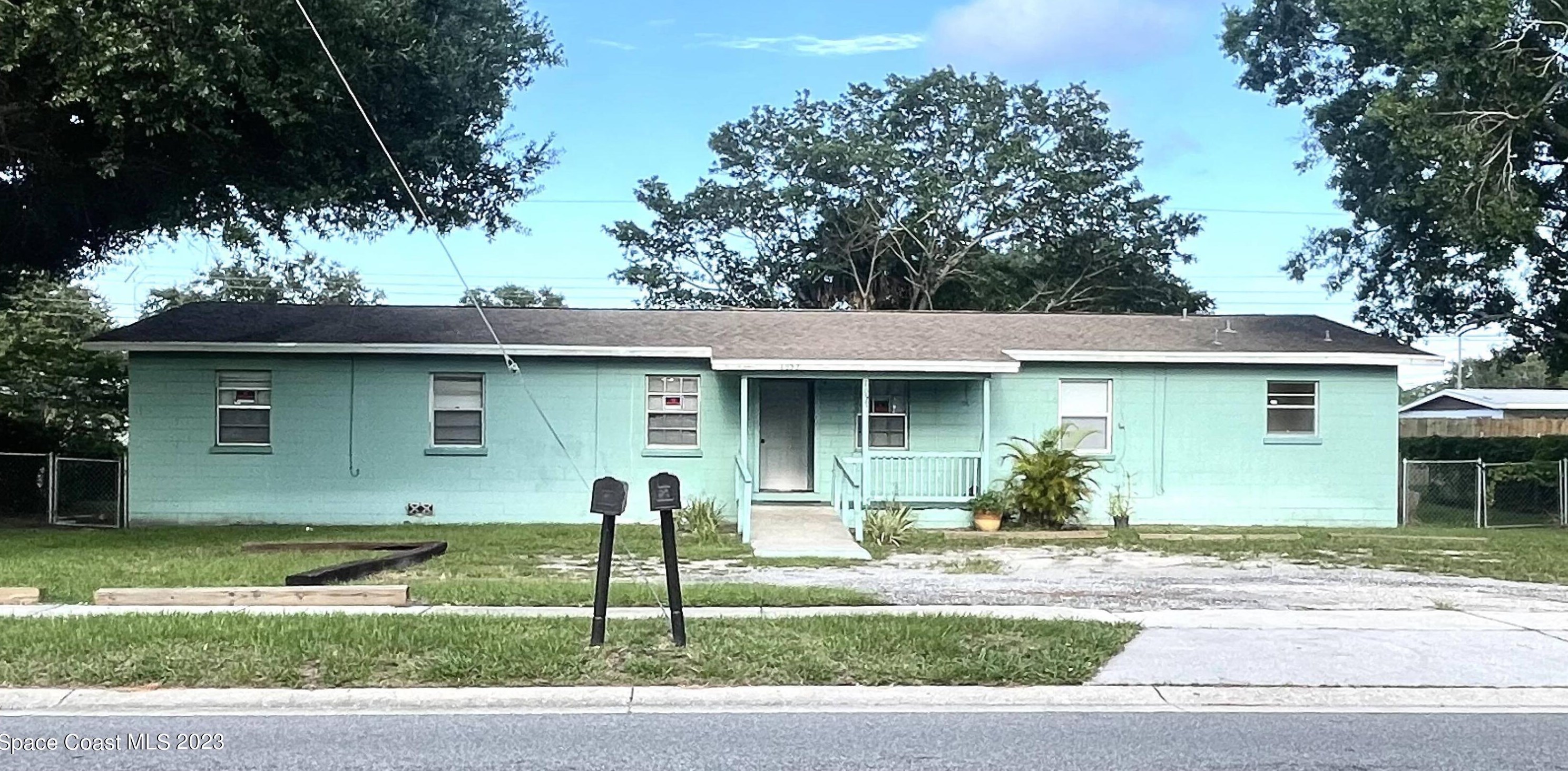 1057 S Deleon Ave, Titusville, FL 32780