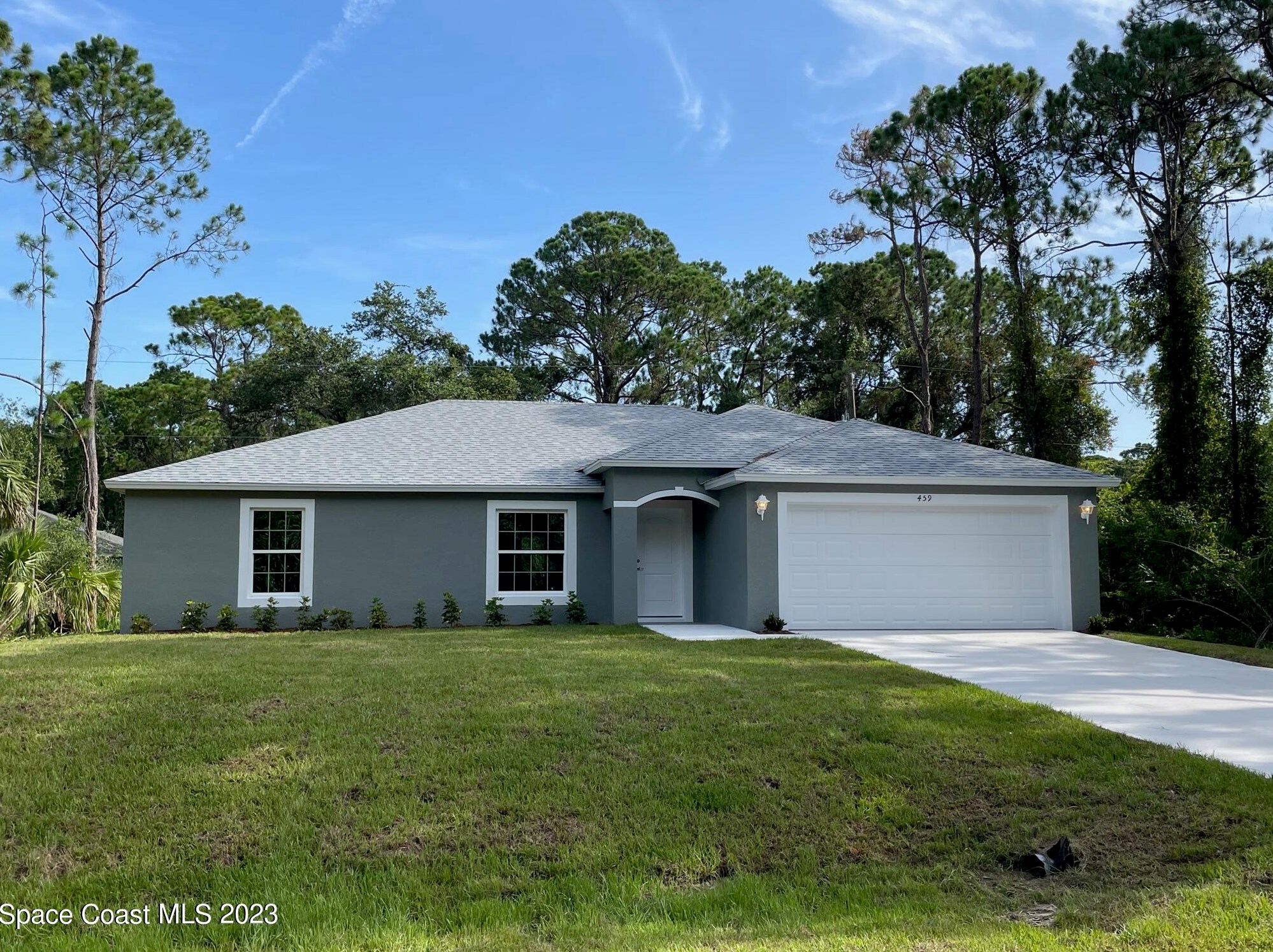 459 Oakleaf St, Melbourne, FL 32908-7132