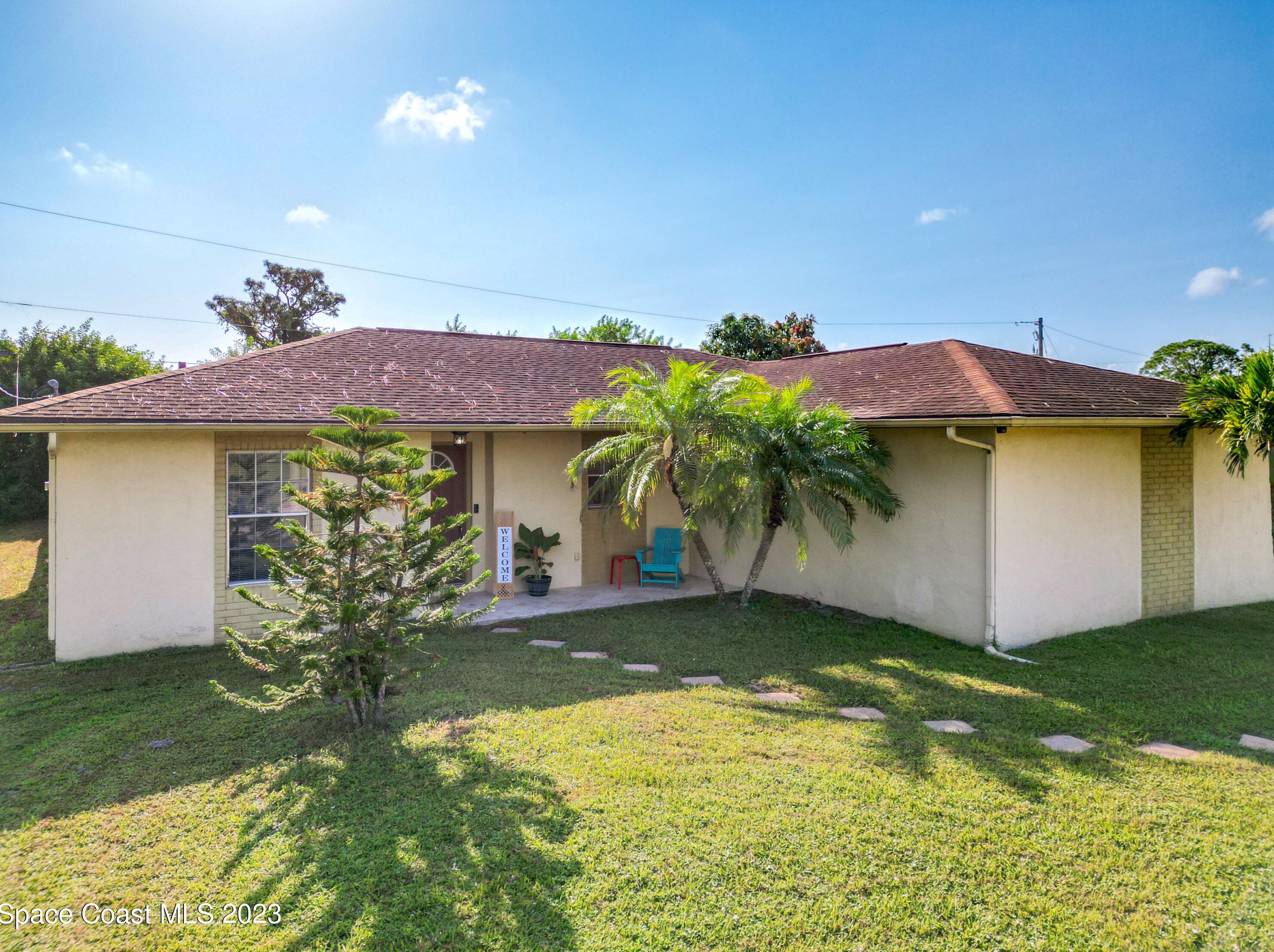 1985 Emerson Dr, Melbourne, FL 32909-4197