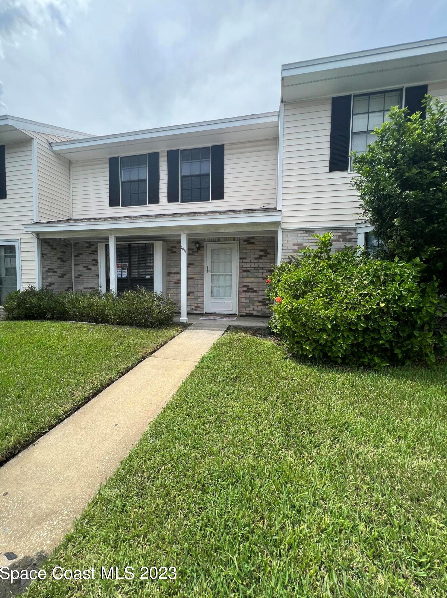 2017 Manor Dr, Melbourne, FL 32905-3152