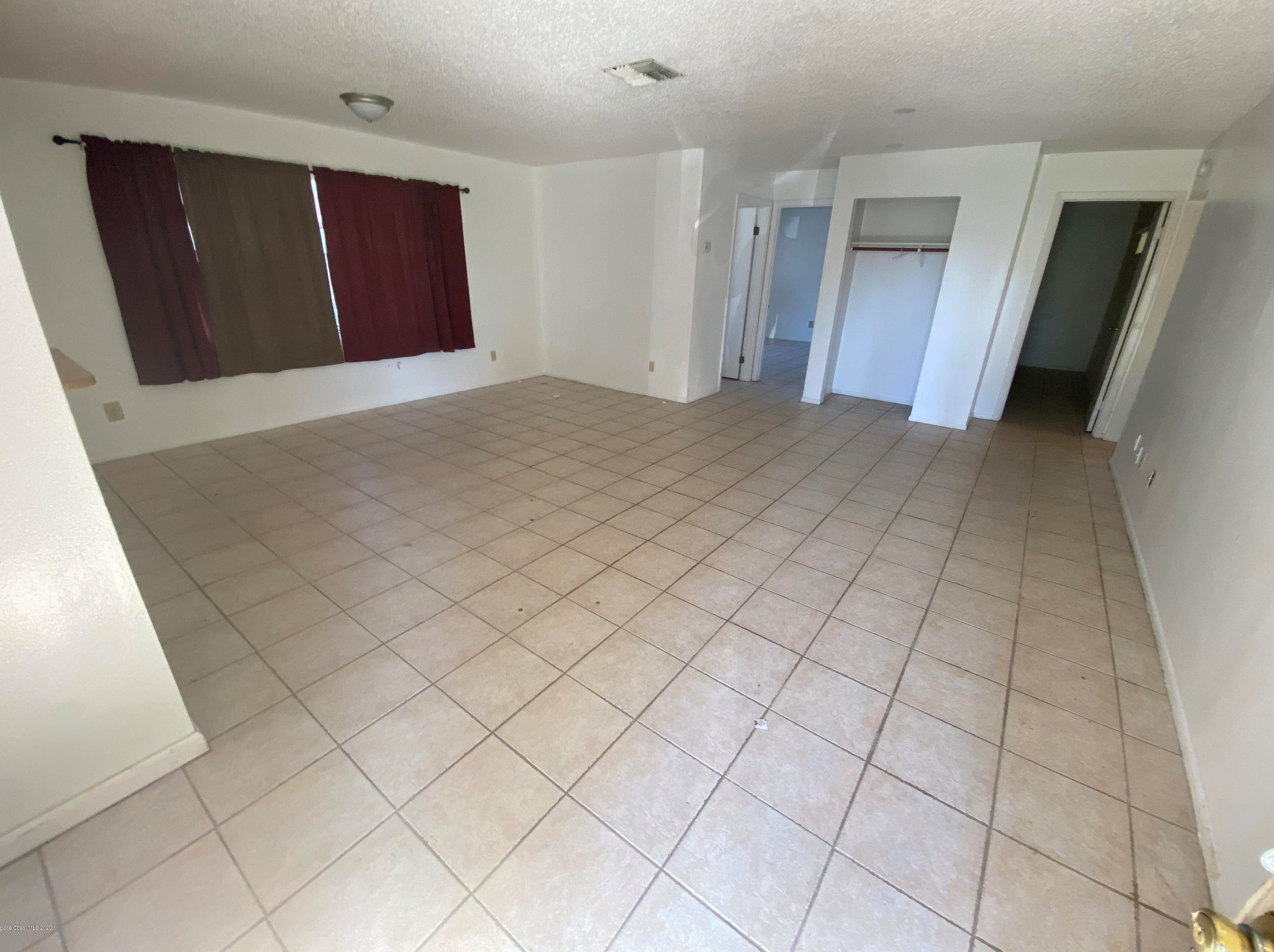 1867 Guava Ave, Melbourne, FL 32935