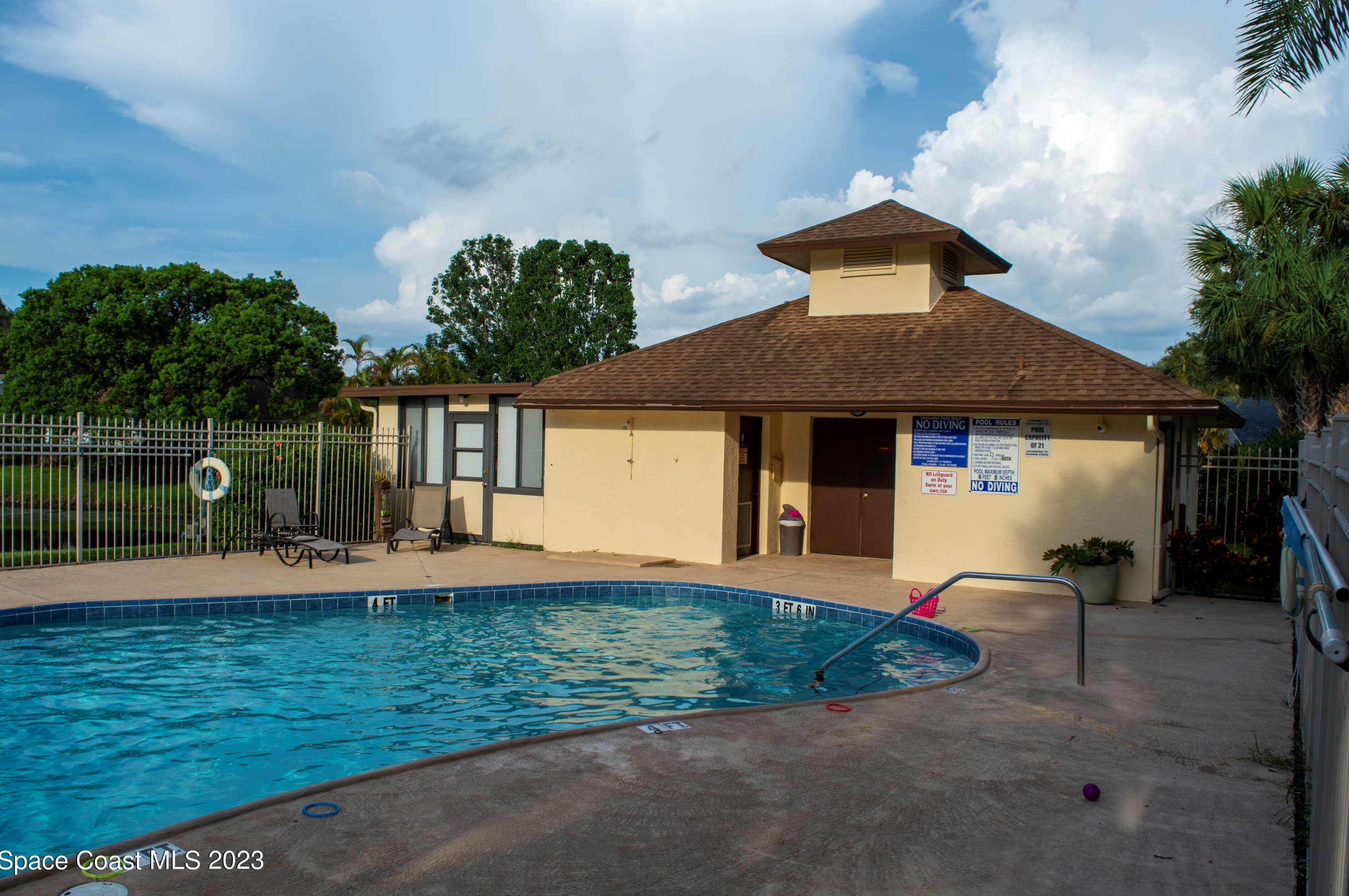 2690 Park Place Blvd, Melbourne, FL 32935-2279