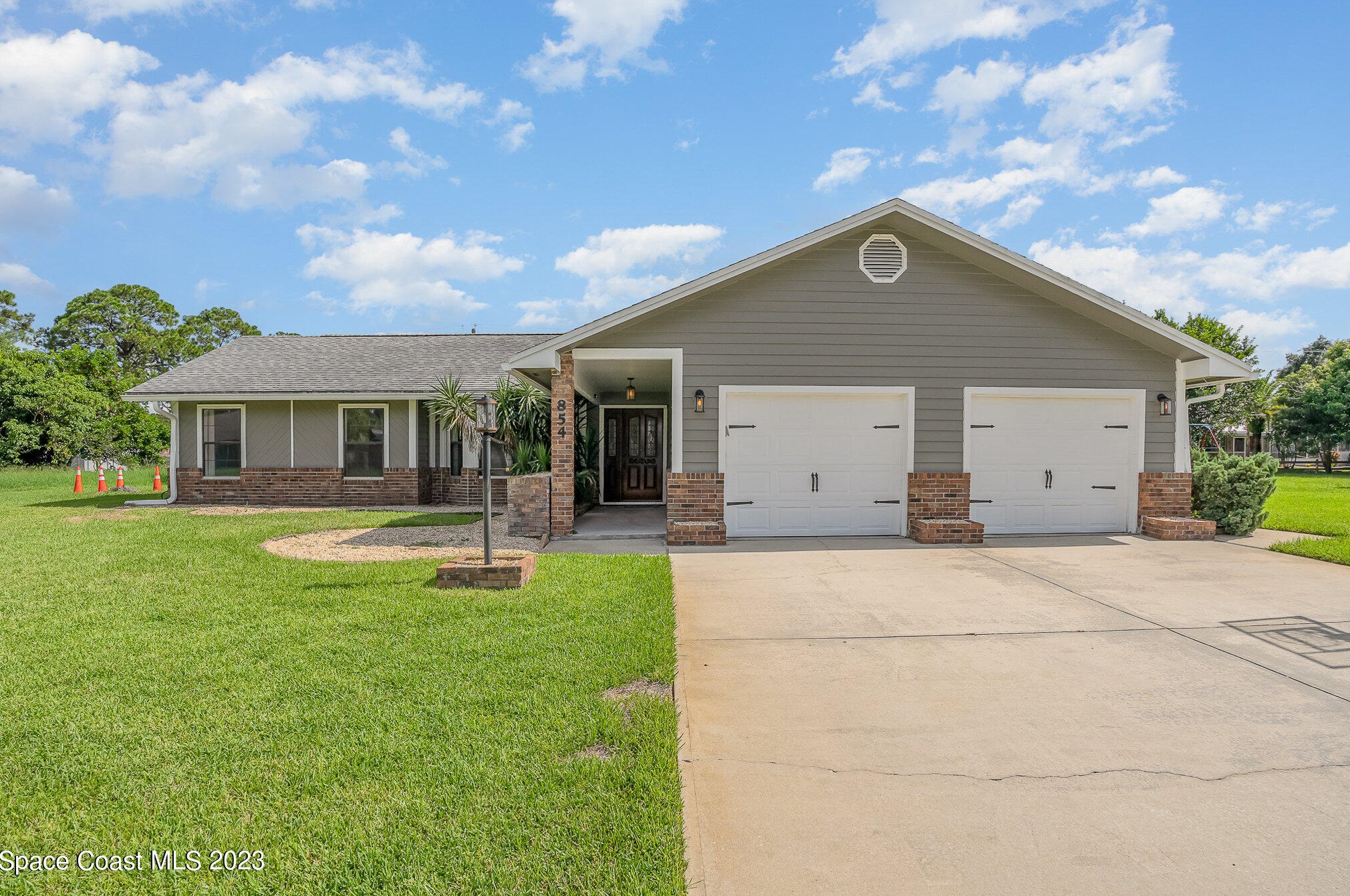 854 Huntington St, Melbourne, FL 32907-1409